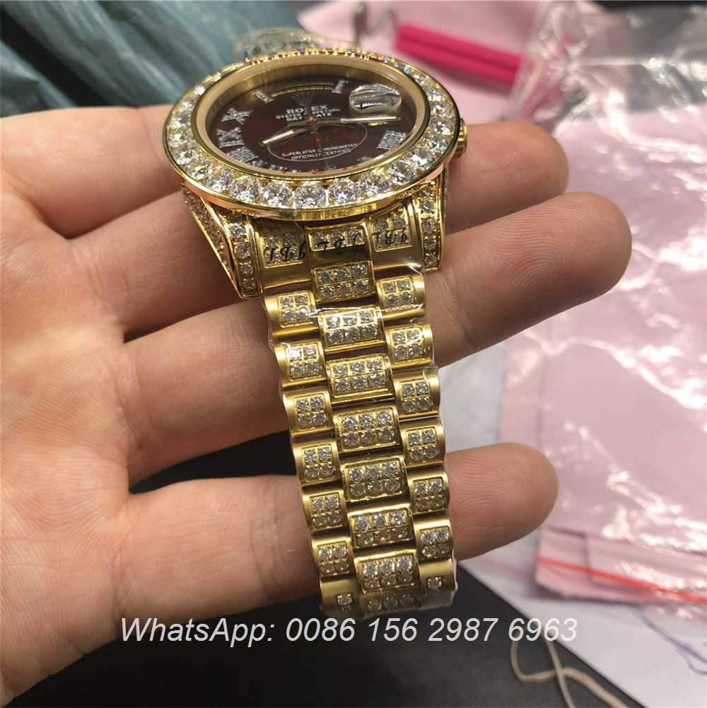 R097MH55, Rolex DayDate Dark red dial iced gold