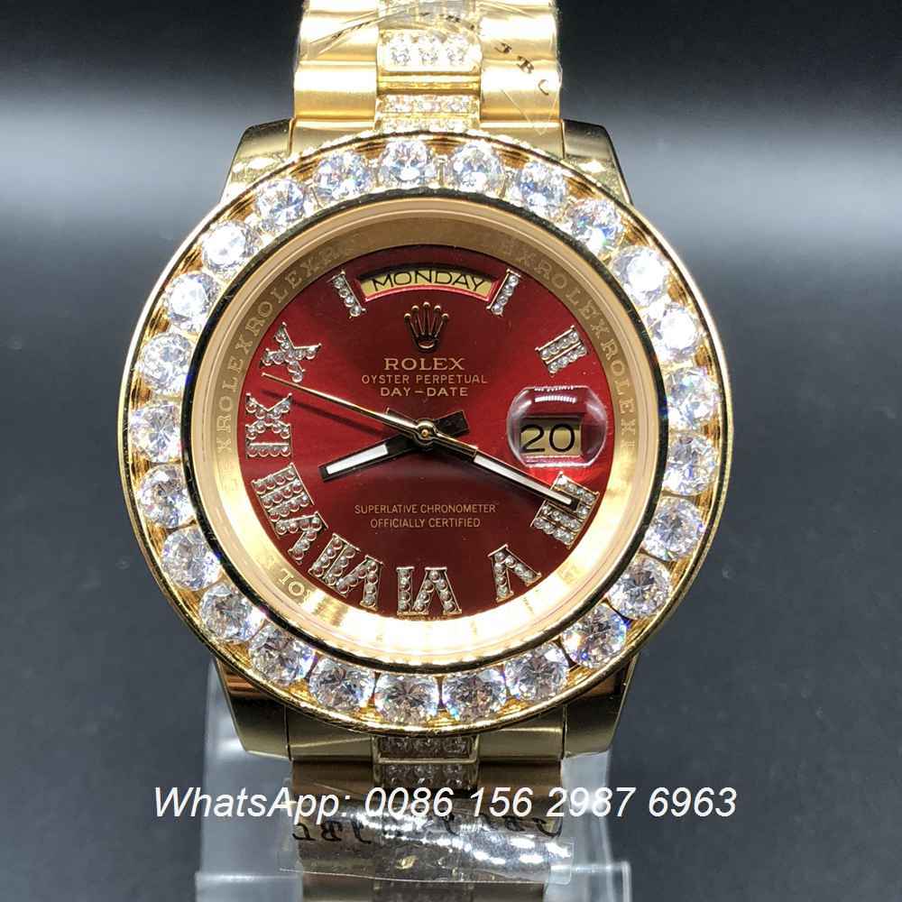 R045MH100, Rolex DayDate 43mm Gold/red diamonds in middle strap
