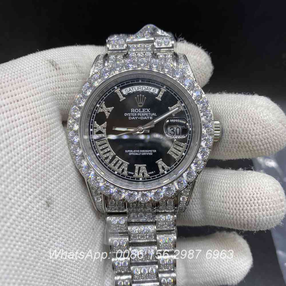 R185M215, DayDate diamonds silver case 41mm black face president strap