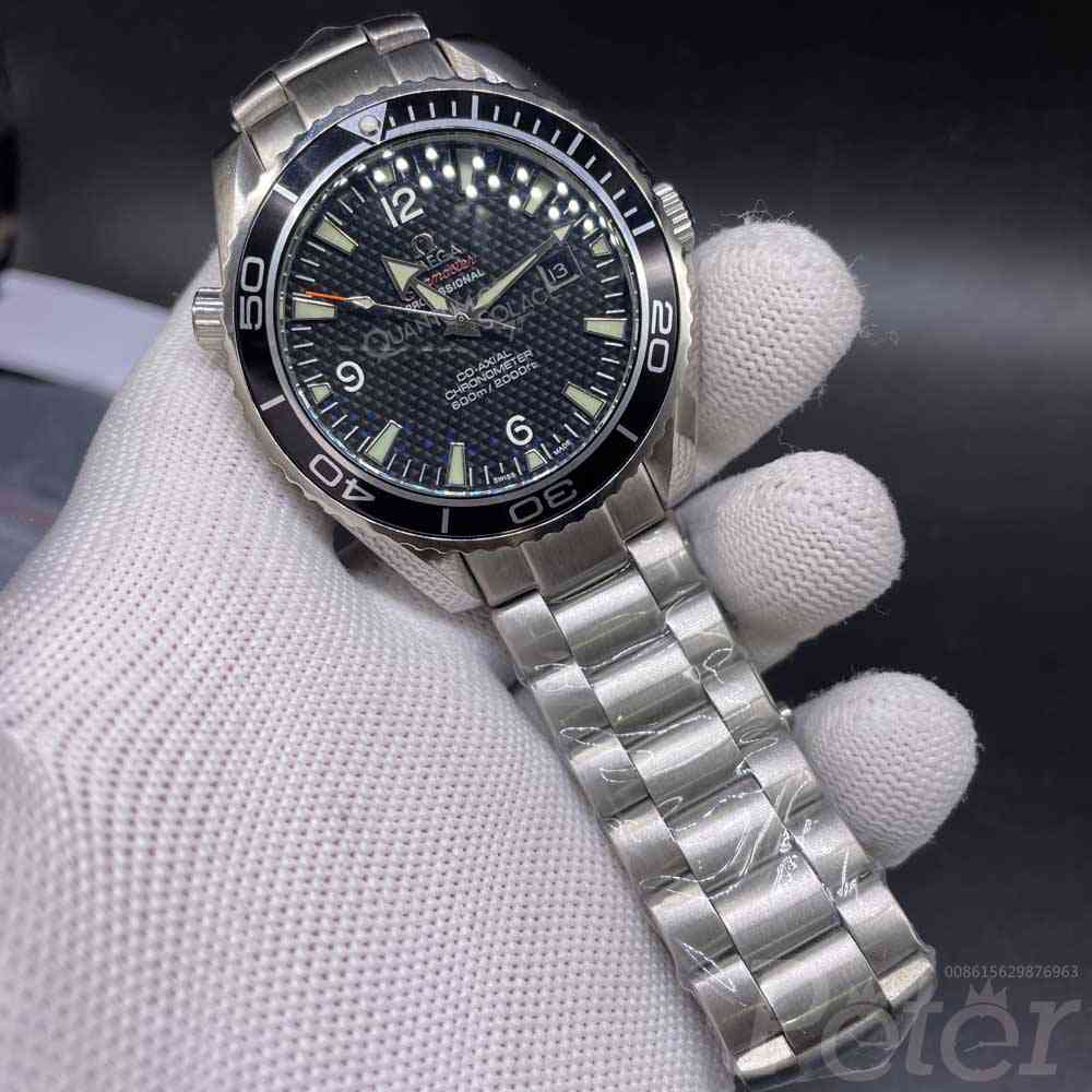 Omega Seamaster 43.5mm AAA automatic silver/black 007 steel back men's wristwatch Mis028
