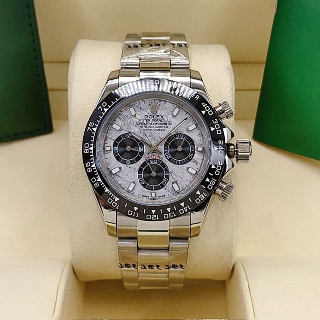 Daytona Meteorite face silver case 40mm black bezel all sub-dials work but no chronograph S022