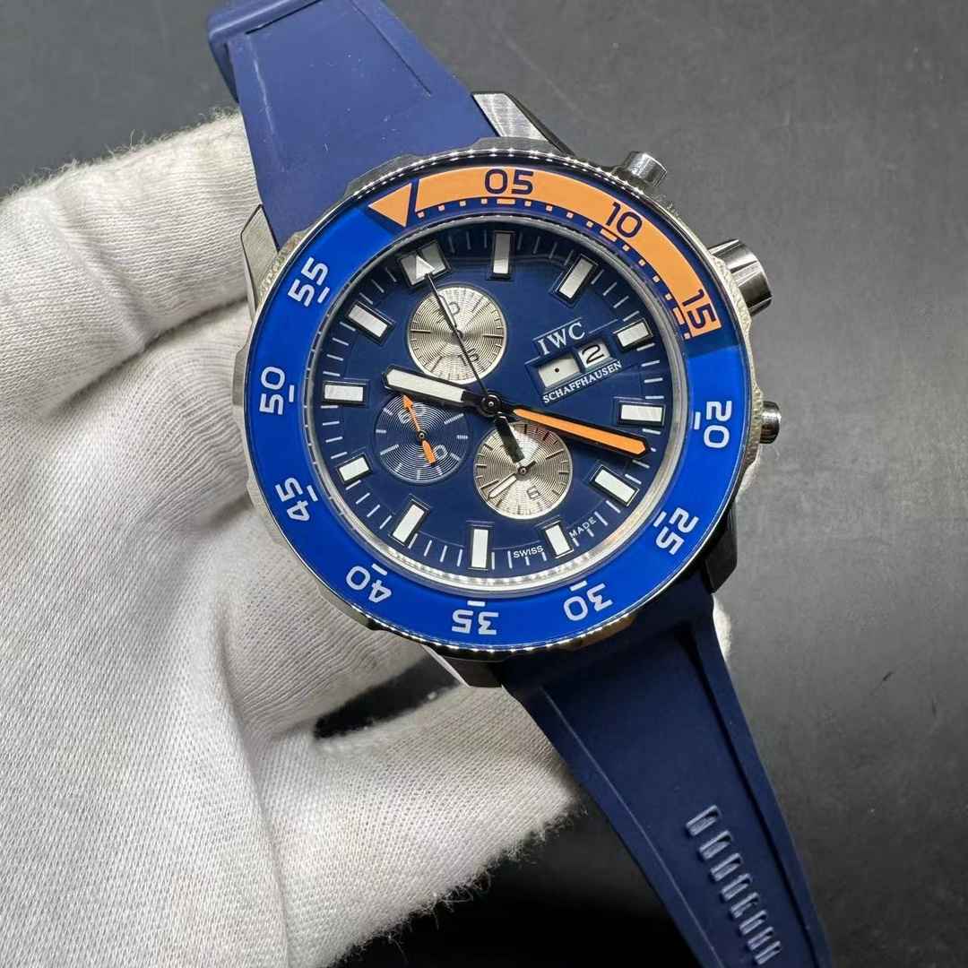 IWC AAA Chronograph quartz movement Steel case 44mm Blue dial Blue rubber strap men’s stopwatch 115$