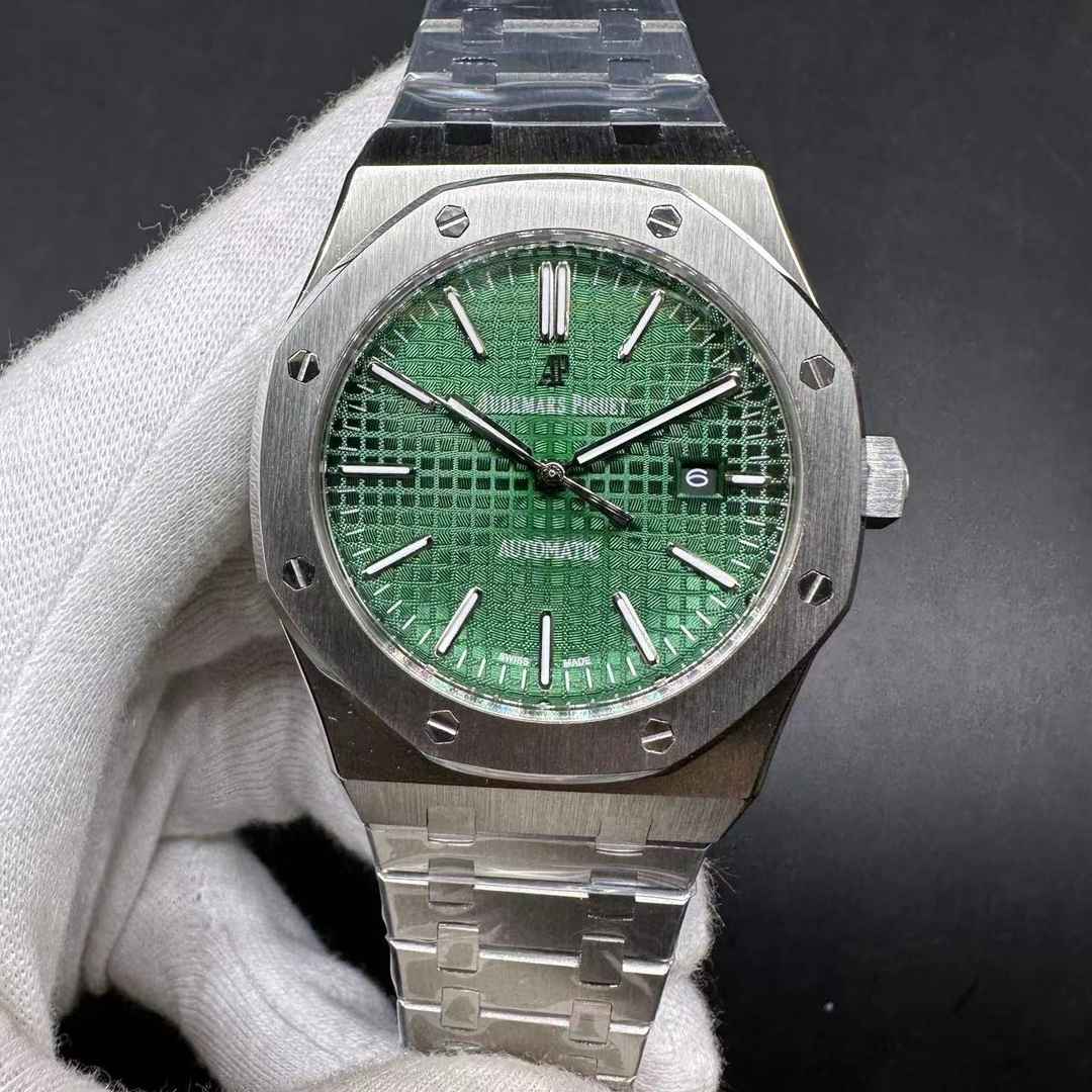 AP Royal Oak AAA 2813 with engraved words Steel case 42mm Green dial  115$