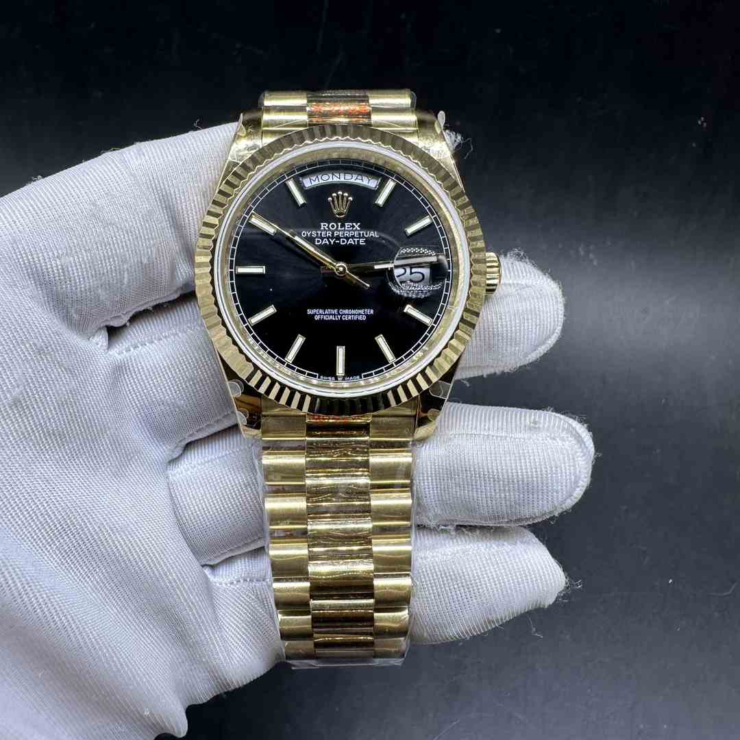 Rolex daydate 40 GS factory 2836 Yellow gold case 39.5mm Black dial President bracelet weight 165g
