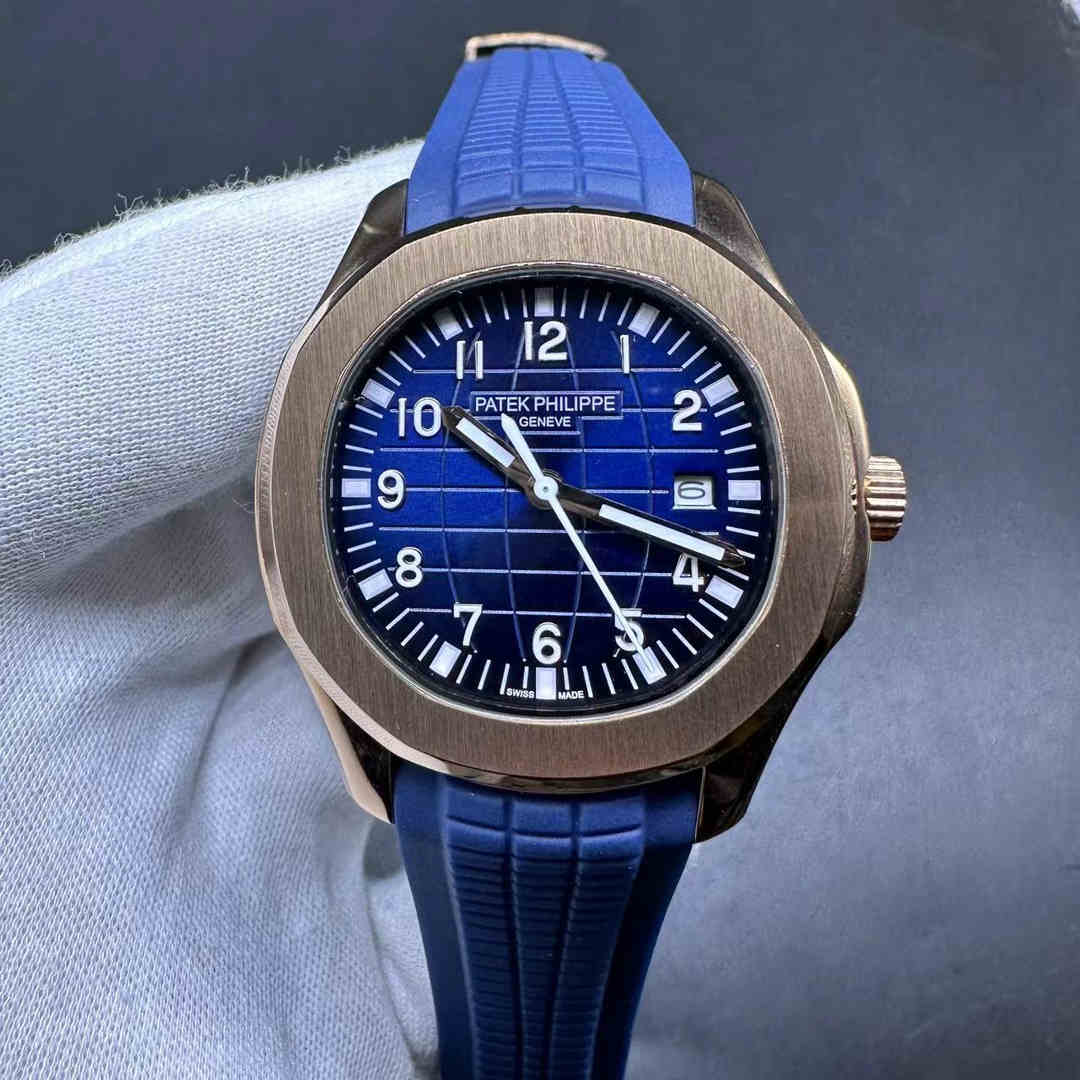 Patek Philippe Aquanaut 5168 AAA automatic Rose gold case 40mm Blue dial Blue rubber strap.  A15