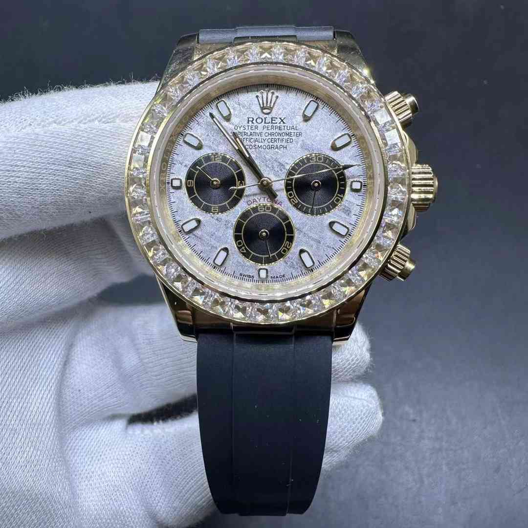 Rolex Daytona AAA 2813 movement Gold case 40mm Baggage diamonds bezel Meteorite dial Oysterflex rubber strap. A15