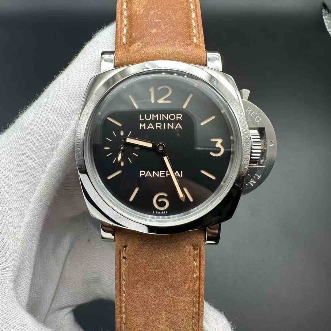 Panerai Luminor Marina AAA+ King factory hands-winding P3000 movement Steel case 46mm Black dial Brown leather strap.  A76