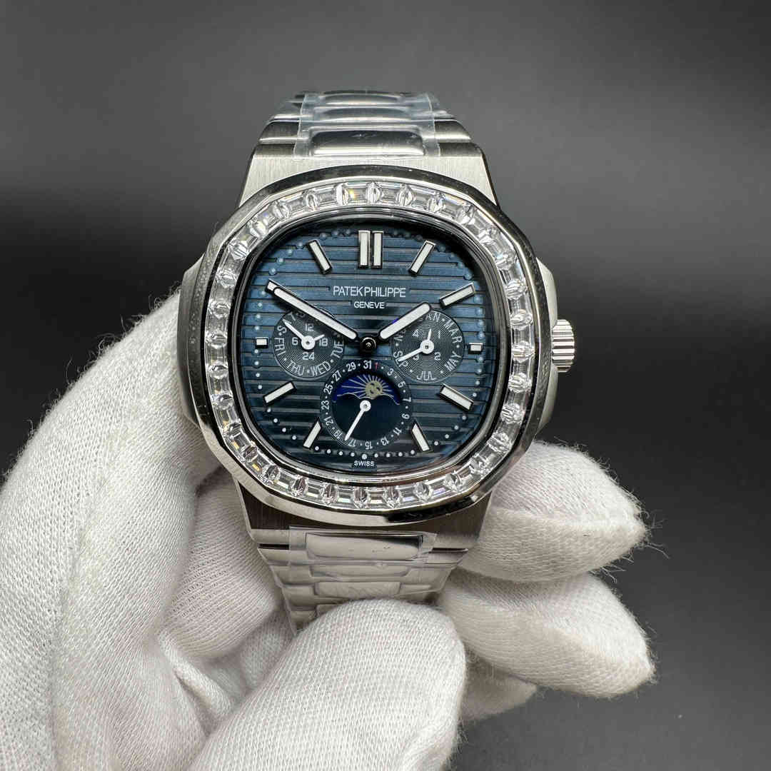 Patek Philippe Nautilus 5740/1G Perpetual Calendar AAA automatic Steel case 40mm Blue dial Baguette bezel. A28