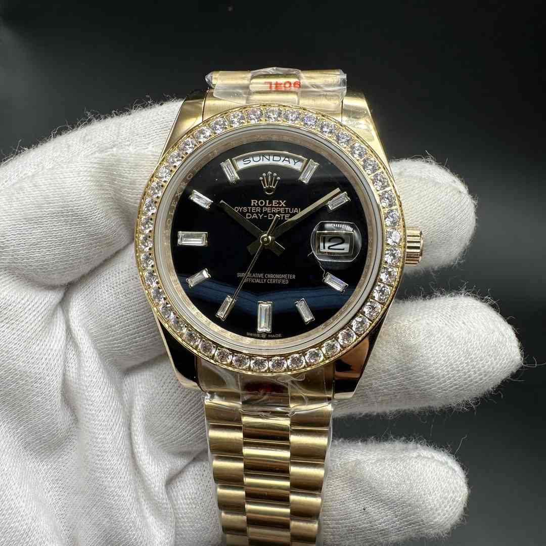 Rolex Daydate AAA automatic Yellow gold case 40mm Black dial President bracelet. A15