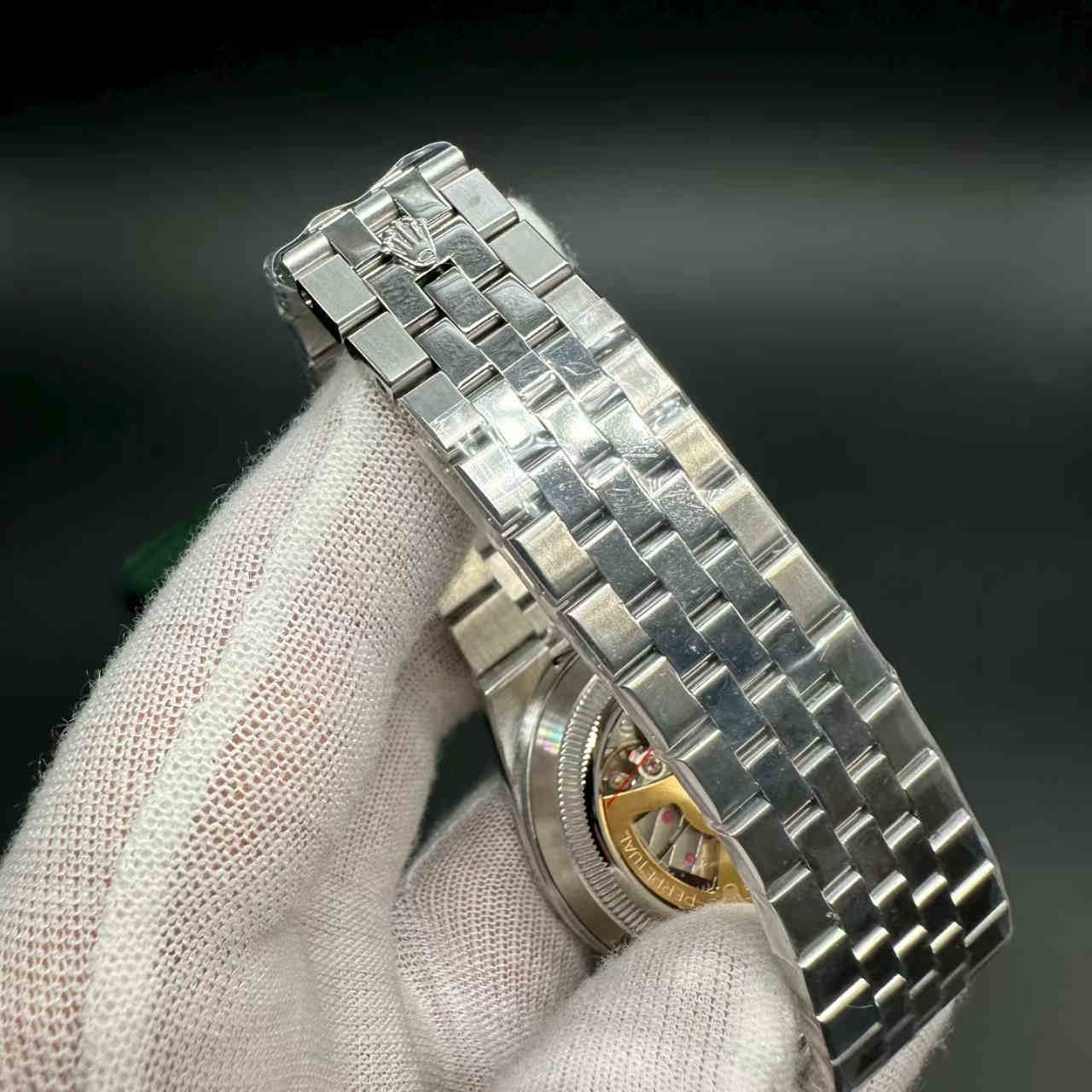 Oyster perpetual Land-dweller AAA+ automatic Stainless steel 40mm Fluted green dial jubilee band. A35