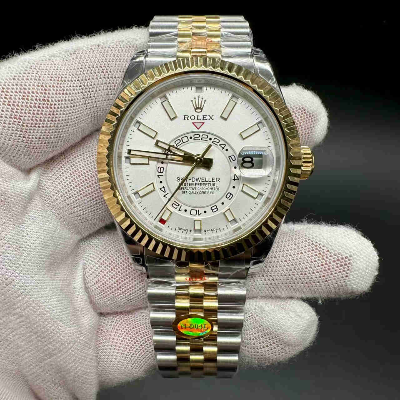 Sky-dweller Noob 9001 automatic super clone 2tone gold case 42mm White dial Jubilee band. D 00