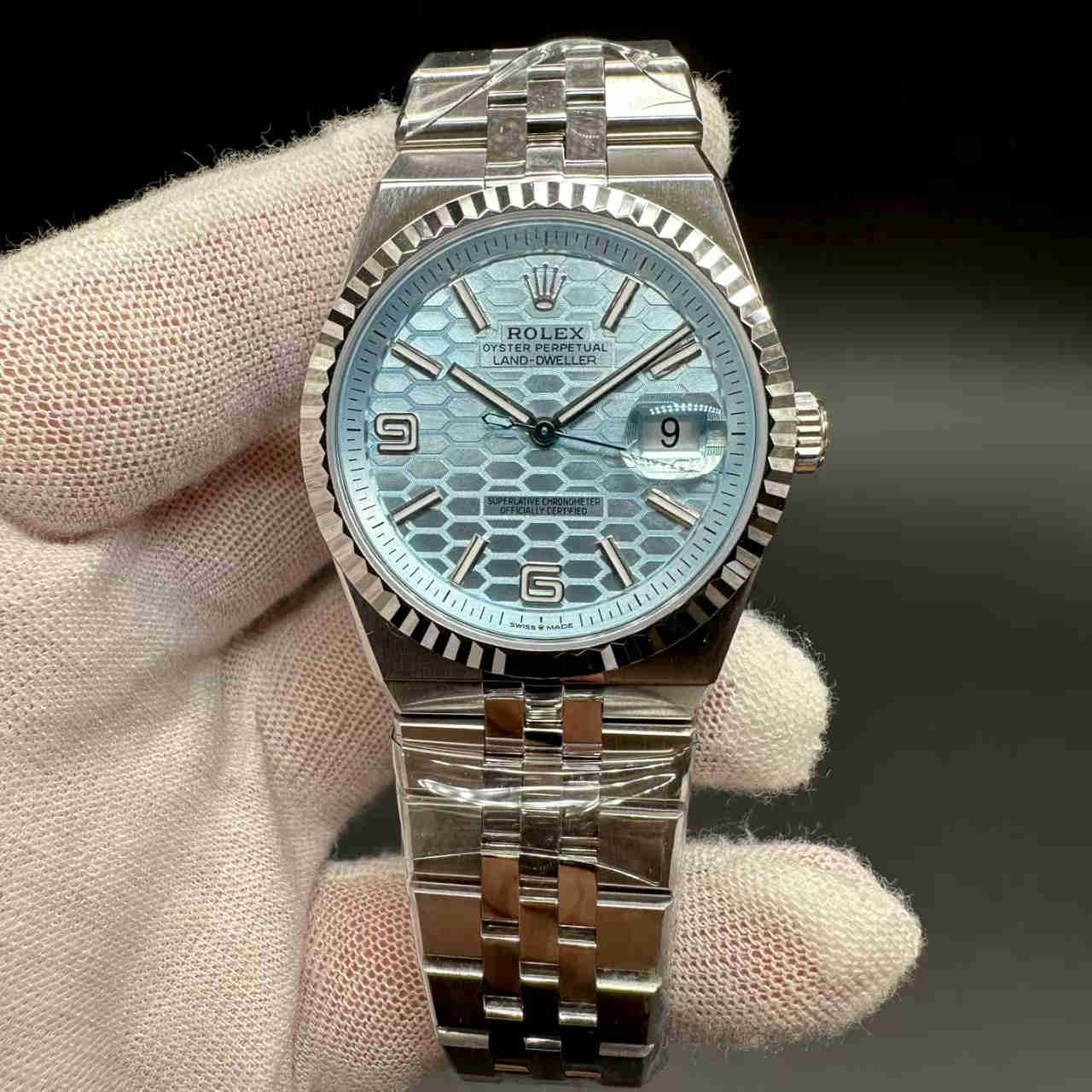 Oyster Perpetual Land-dweller 36mm Swiss automatic blue fluted dial jubilee band. C98