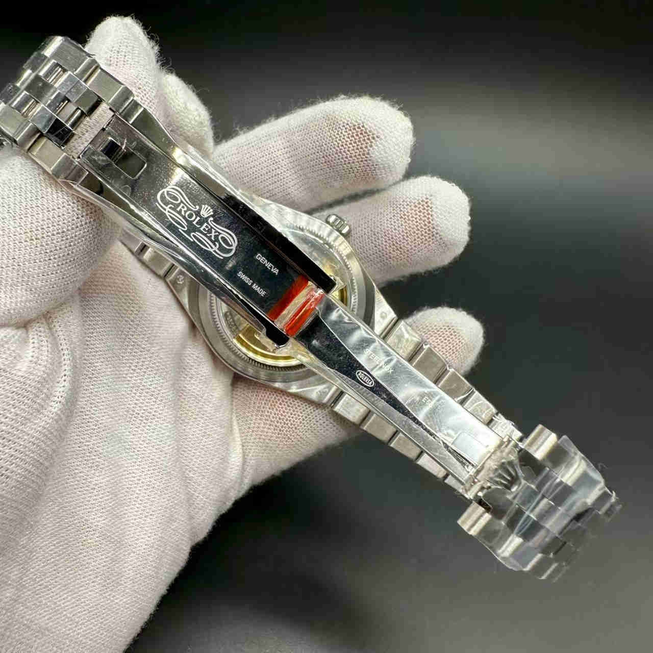 Oyster Perpetual Land-dweller 36mm Swiss automatic blue fluted dial jubilee band. C98