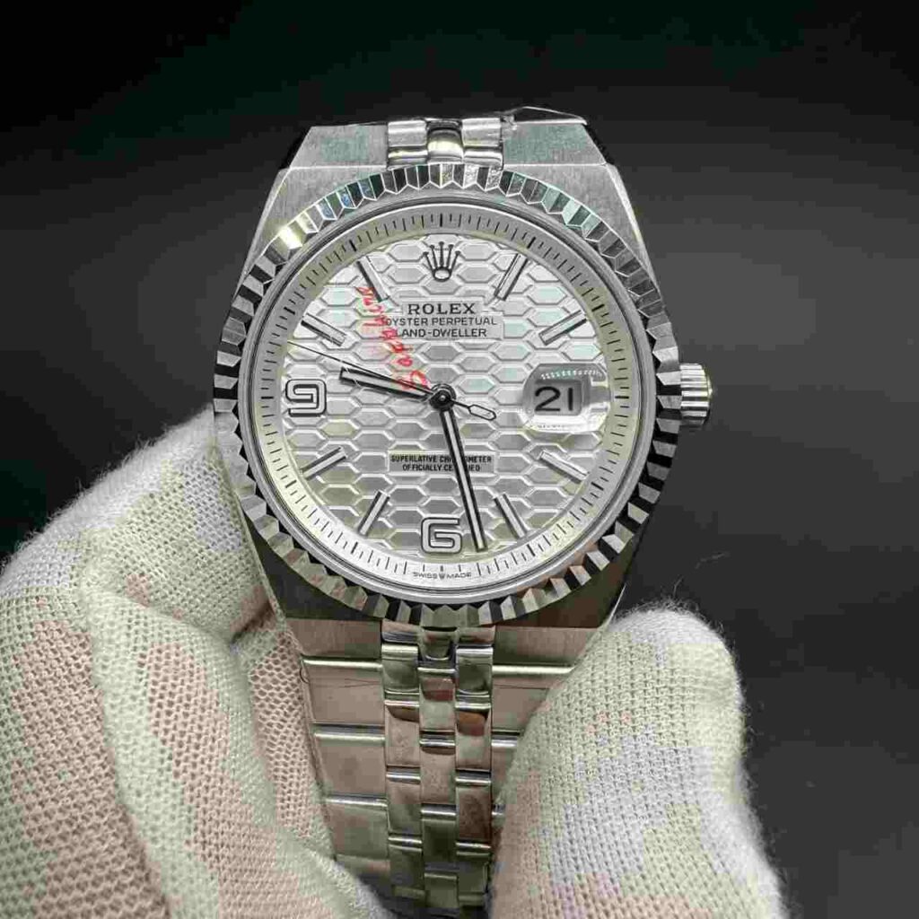 Oyster perpetual Land-dweller AAA automatic white fluted dial 40mm. A15