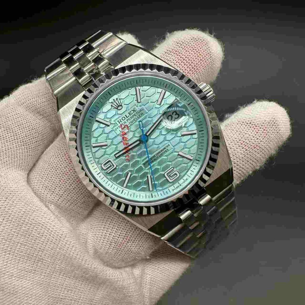 Oyster perpetual Land-dweller AAA automatic white fluted dial 40mm. A15