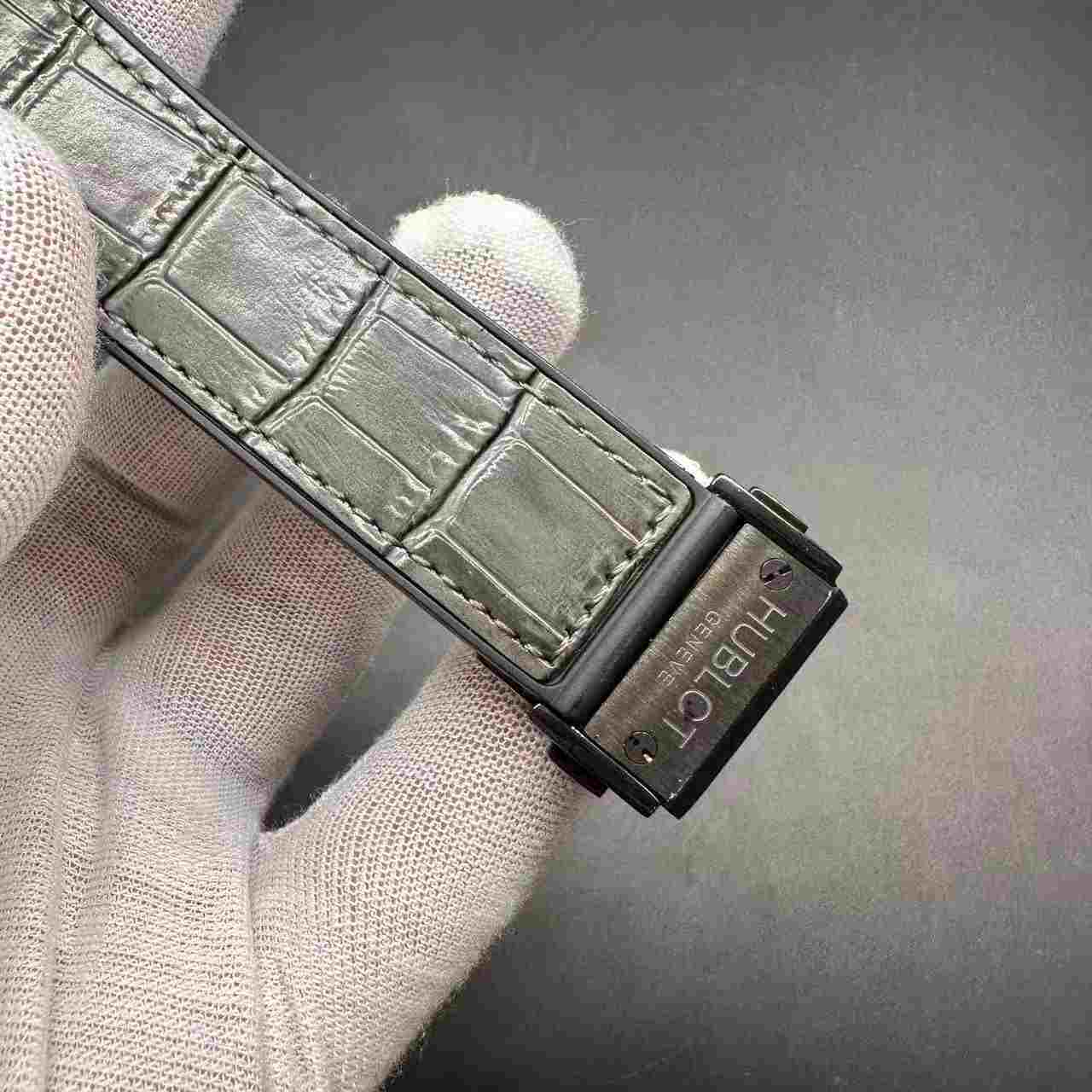 Hublot AAA+ Miyota automatic full black case gray strap. A30