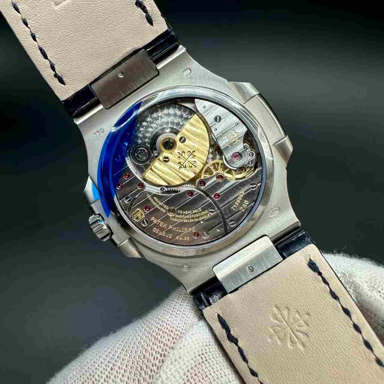 Patek Philippe Nautilus Moonphase 5712 GR factory Cal.240 automatic Stainless steel 40mm Baguette diamonds bezel Blue dial Black leather strap.  E85