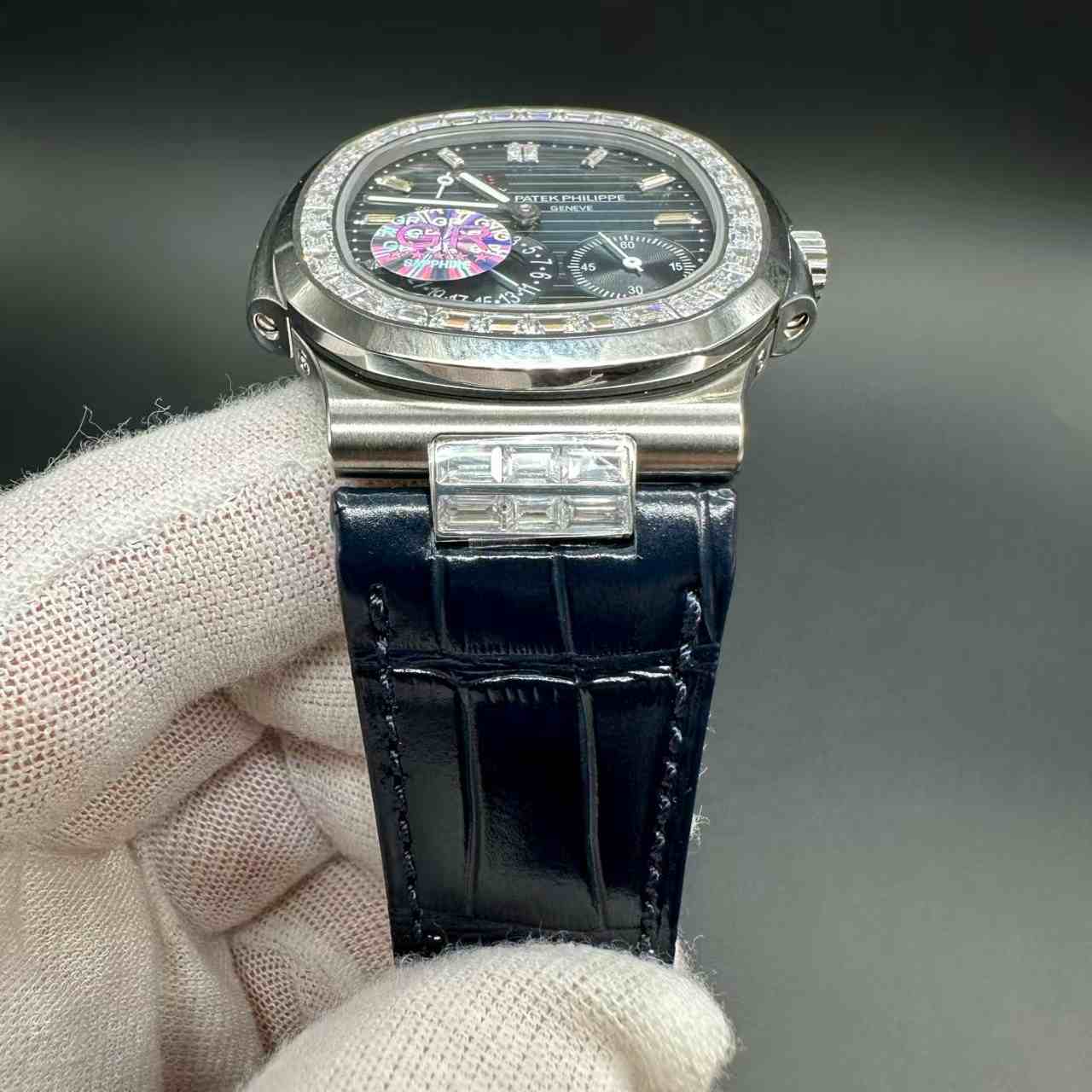 Patek Philippe Nautilus Moonphase 5712 GR factory Cal.240 automatic Stainless steel 40mm Baguette diamonds bezel Blue dial Black leather strap.  E85