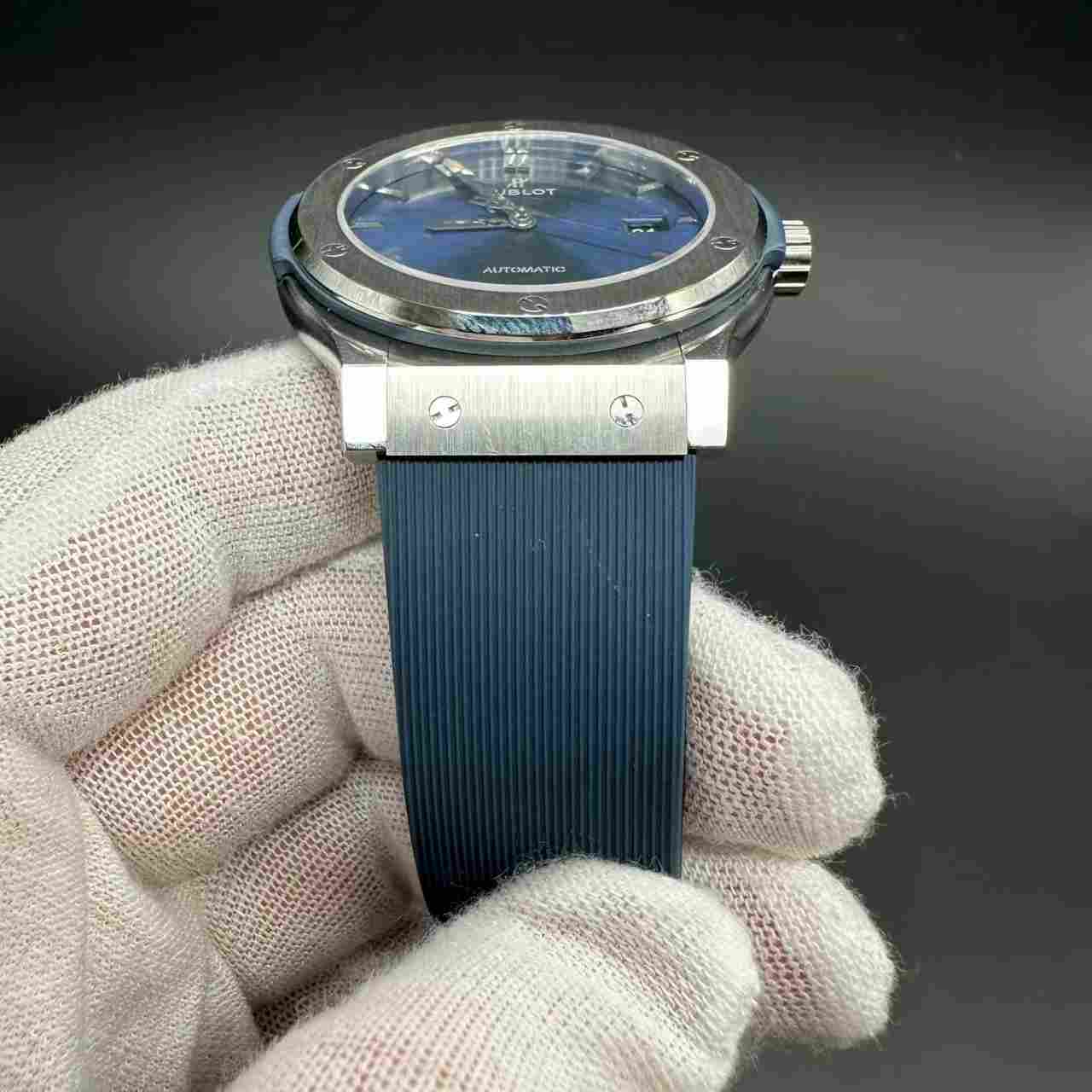 Hublot super version SW300-1 automatic movement Stainless steel 40mm blue dial blue rubber strap. F50
