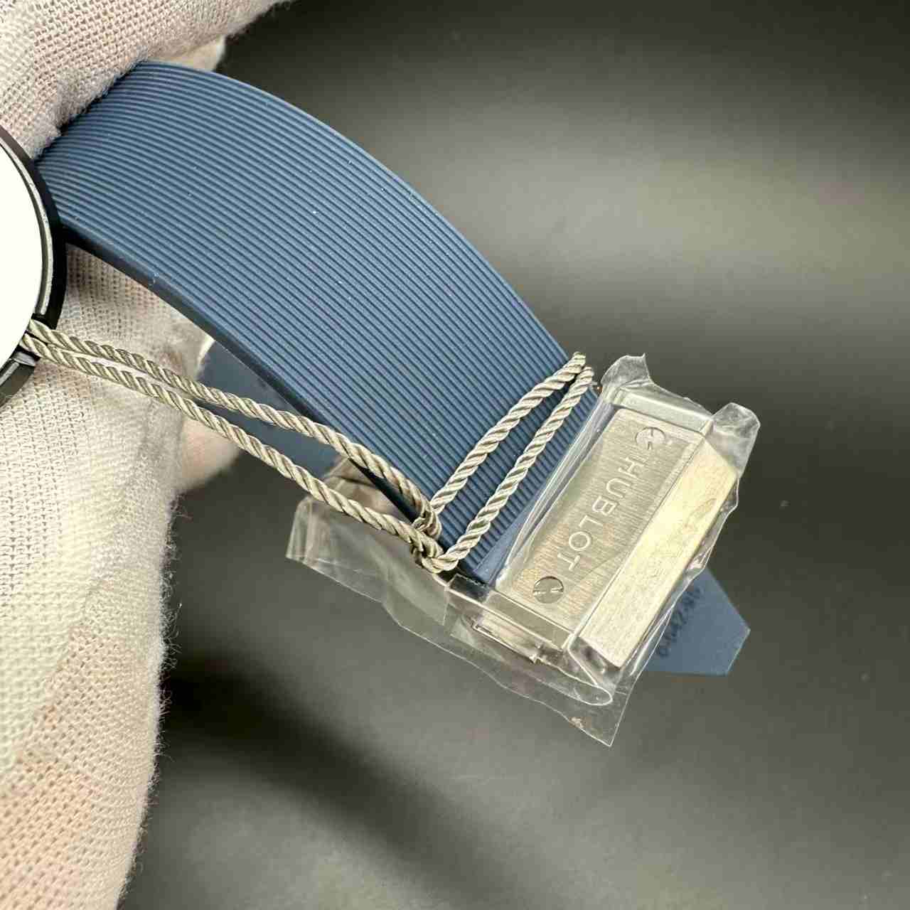 Hublot super version SW300-1 automatic movement Stainless steel 40mm blue dial blue rubber strap. F50