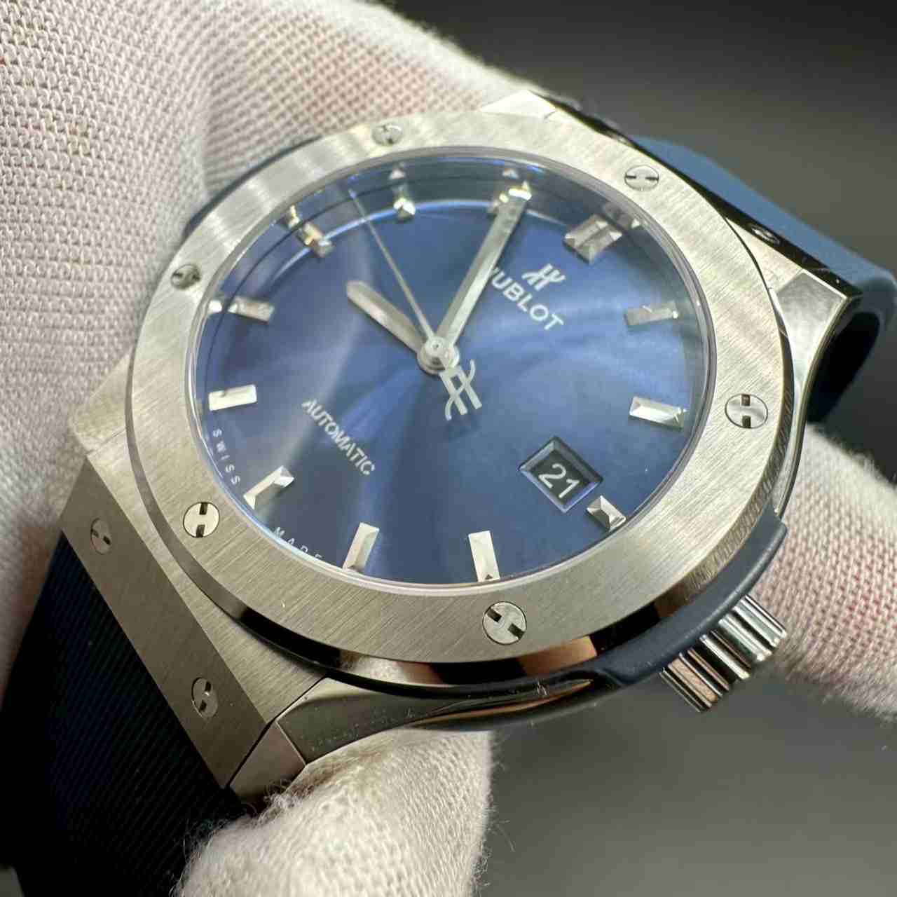 Hublot super version SW300-1 automatic movement Stainless steel 40mm blue dial blue rubber strap. F50