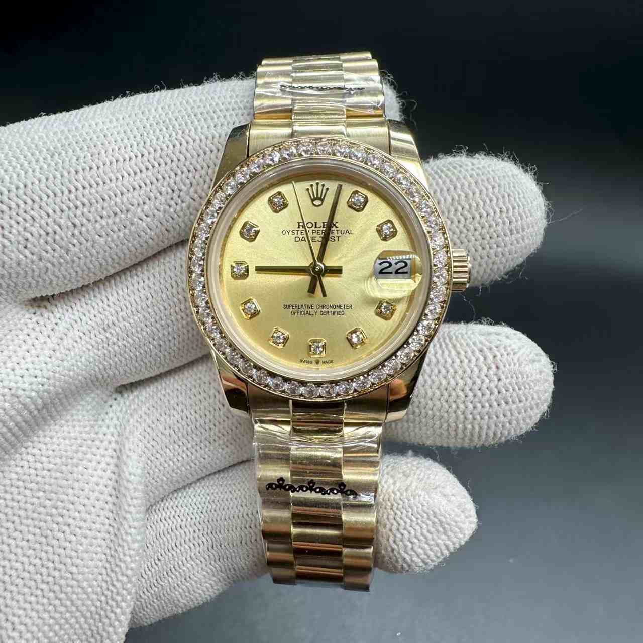 Datejust AAA automatic gold case 31mm diamonds bezel gold dial president band women watch. 115$