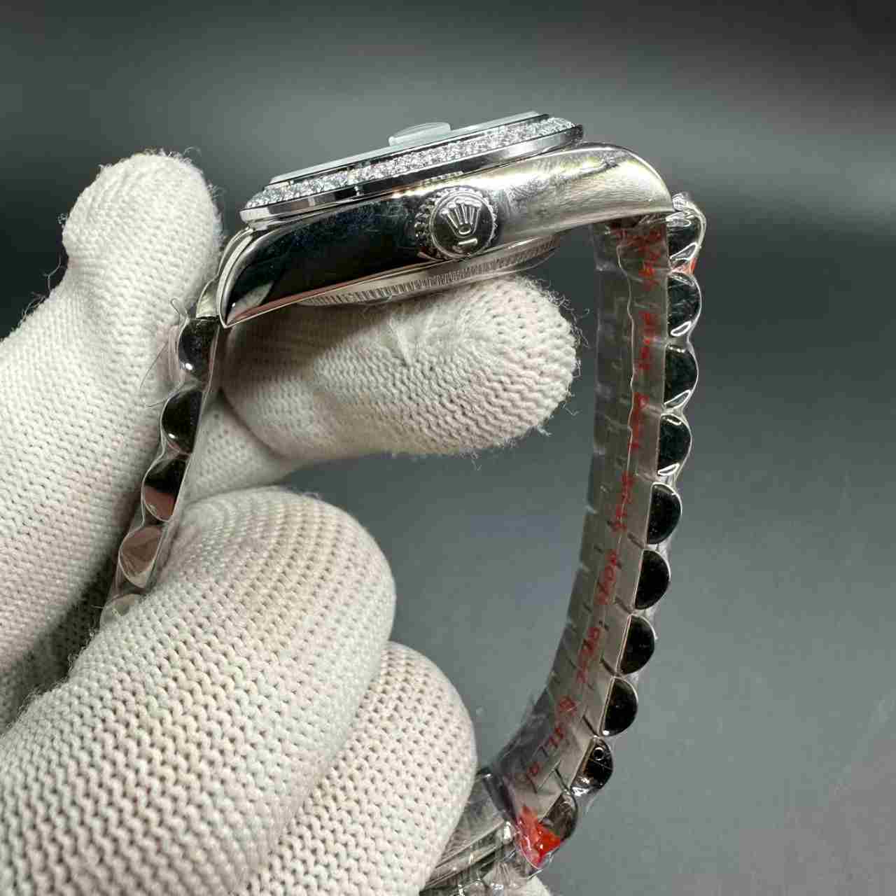 Datejust AAA automatic stainless steel case 31mm diamonds bezel silver dial jubilee band women watch. A15