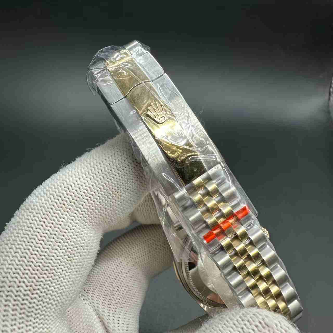 Datejust AAA 2tone gold case 31mm diamonds bezel green dial jubilee band women watch. A15