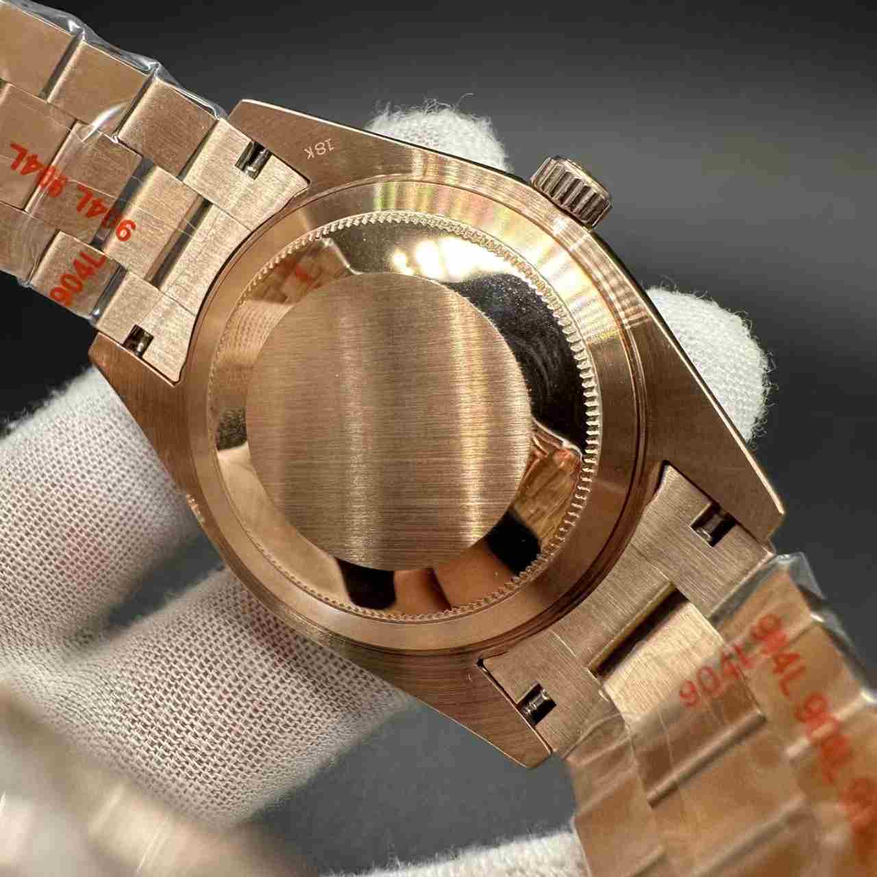 Daydate Ombré rose gold 40mm diamonds bezel AAA+ GD factory. 142$