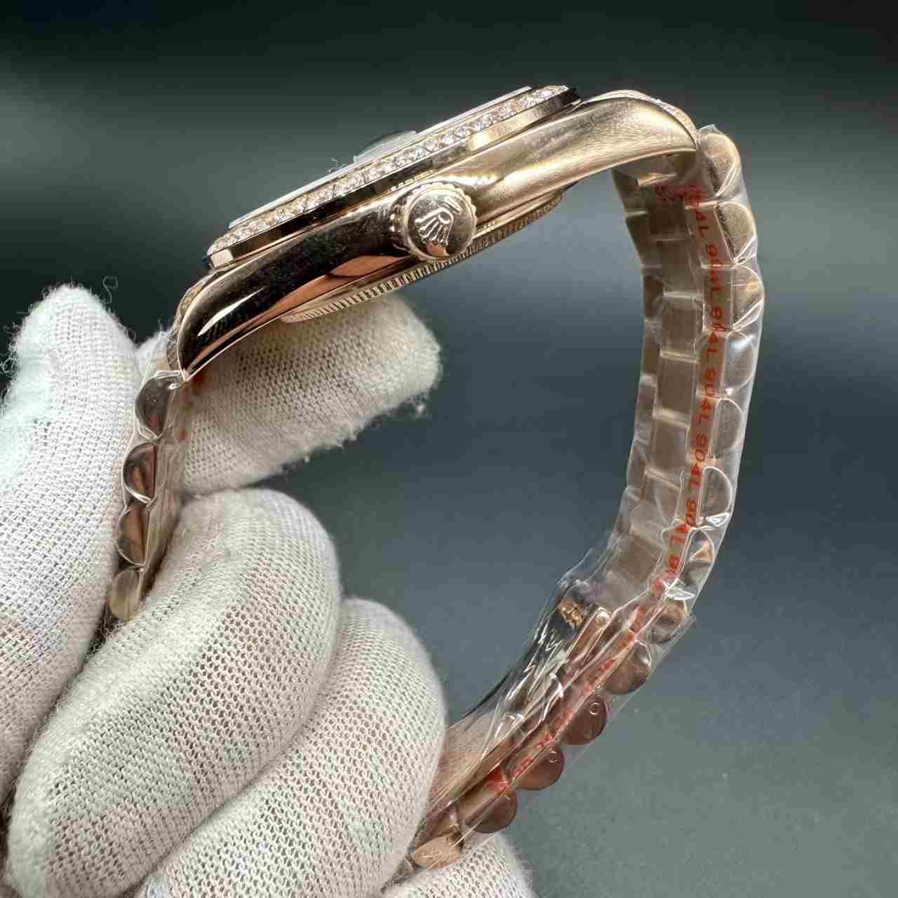 Daydate Ombré rose gold 40mm diamonds bezel AAA+ GD factory. 142$