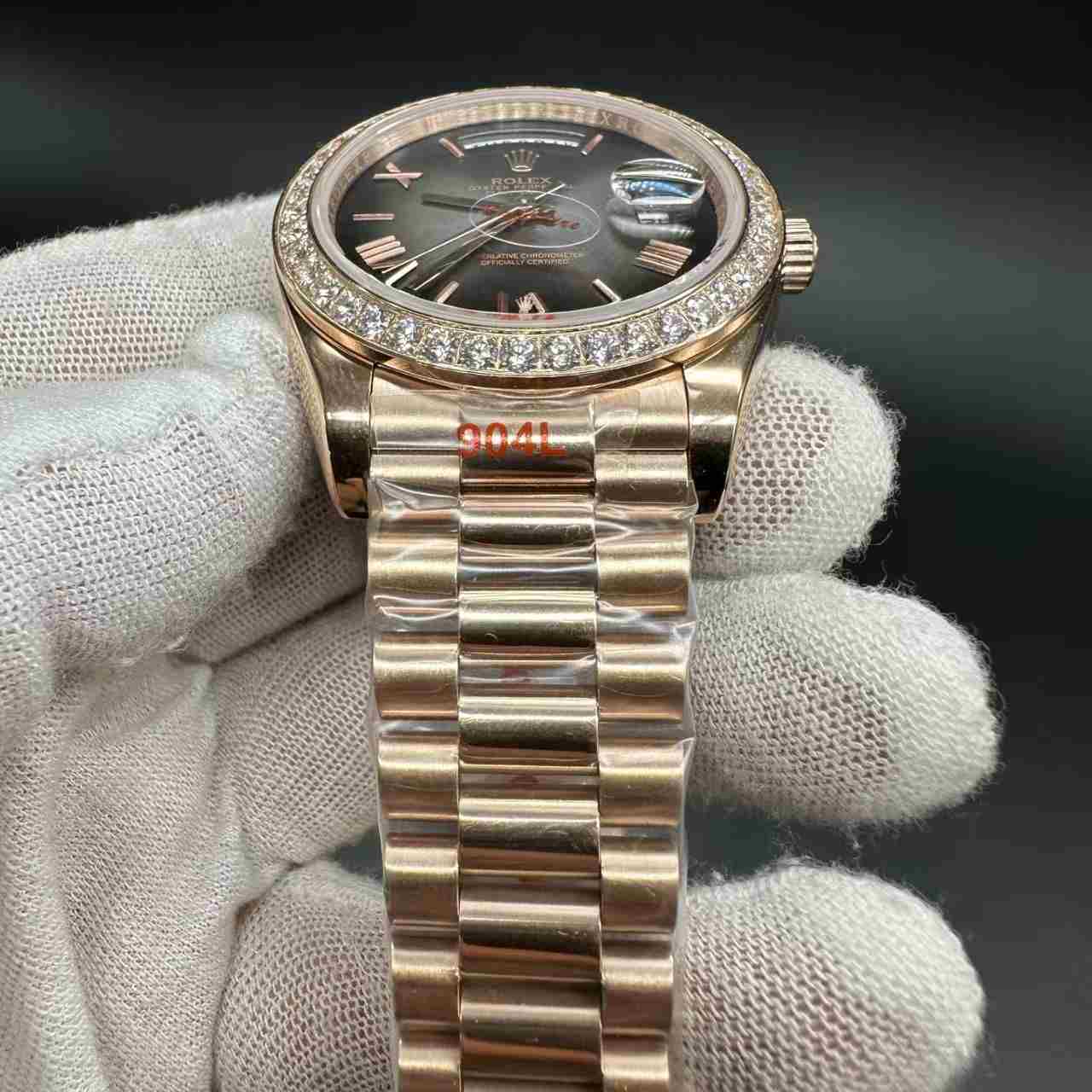 Daydate Ombré rose gold 40mm diamonds bezel AAA+ GD factory. 142$
