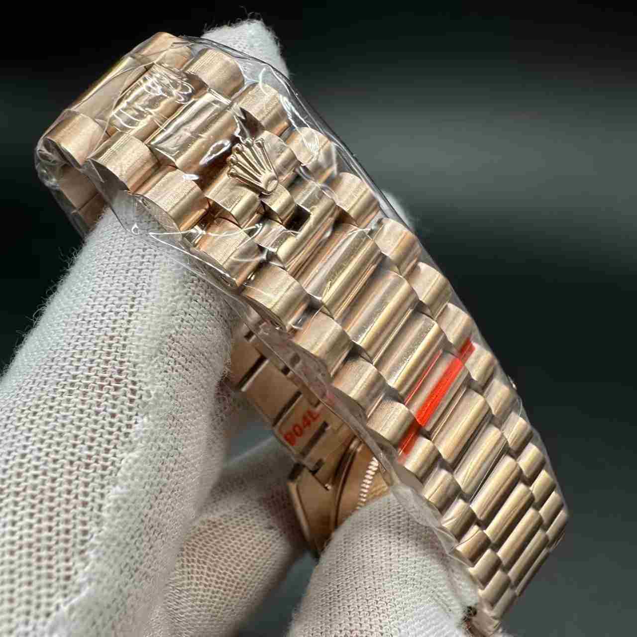 Daydate Ombré rose gold 40mm diamonds bezel AAA+ GD factory. 142$