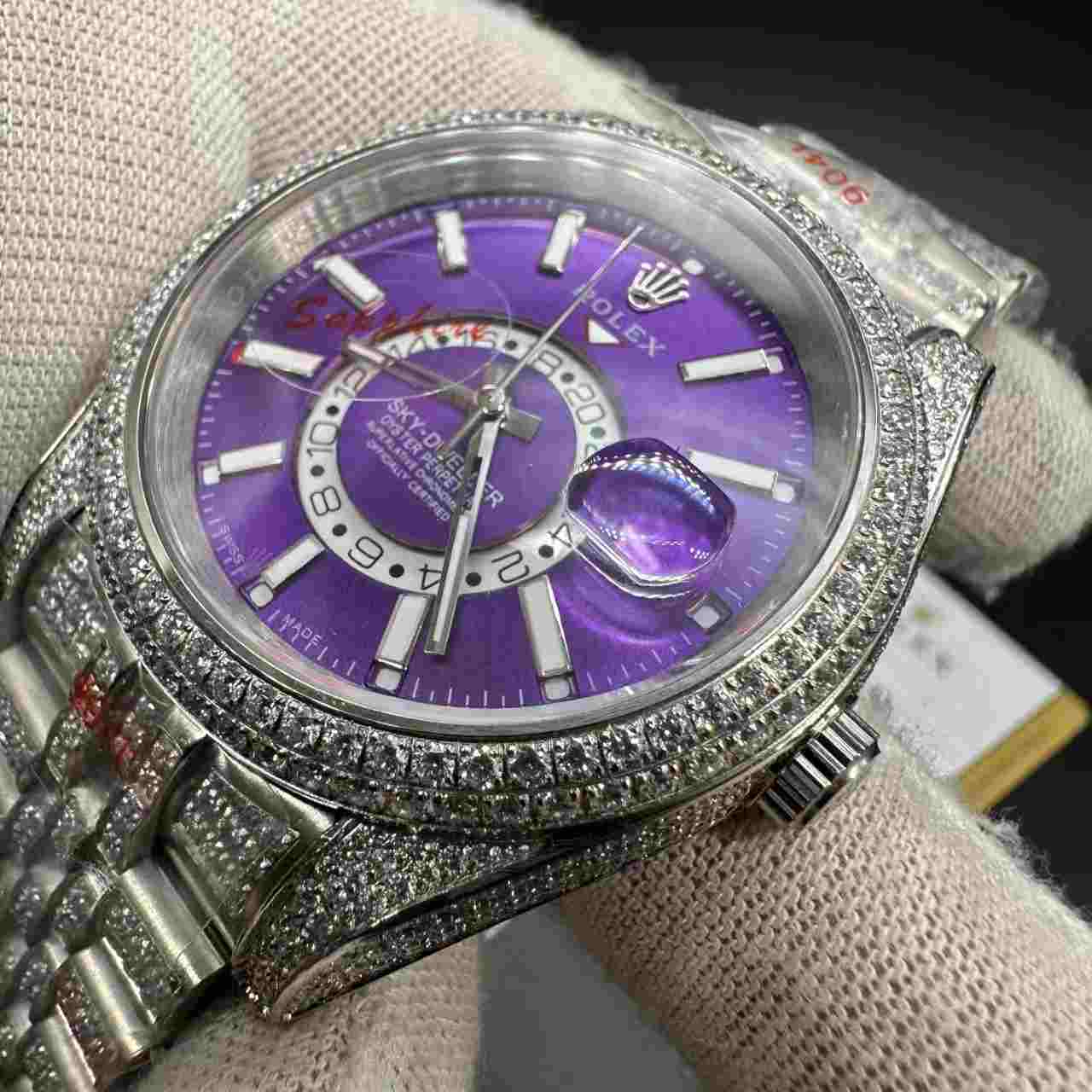 Sky-dweller diamonds AAA automatic silver case 40mm purple dial jubilee band. 300$