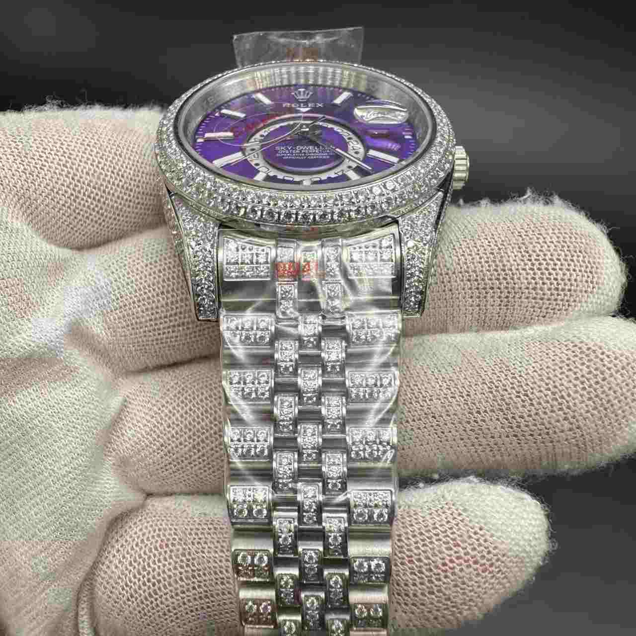 Sky-dweller diamonds AAA automatic silver case 40mm purple dial jubilee band. 300$