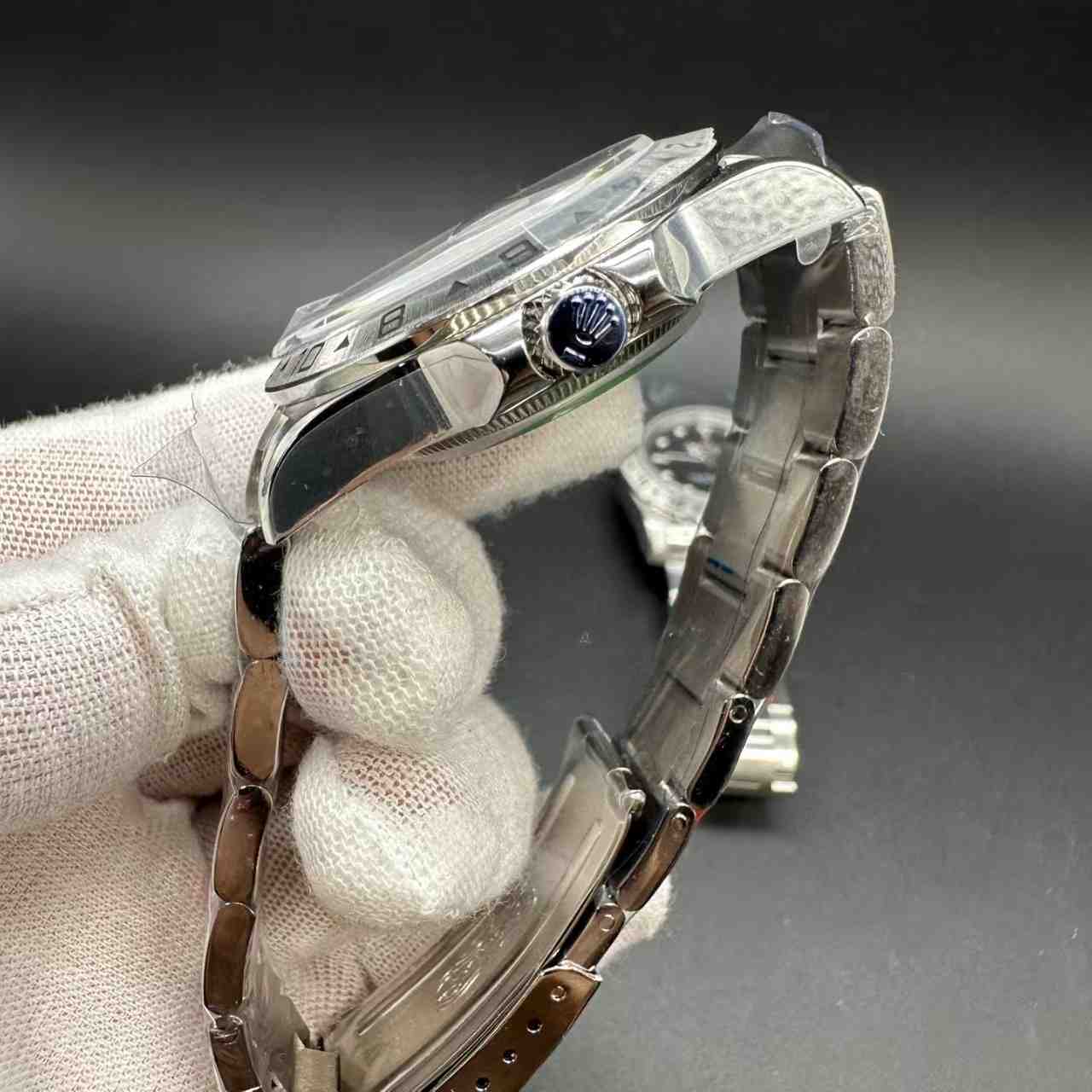 Explorer II BP 3186 steel case 40mm white dial vintage band. 360$