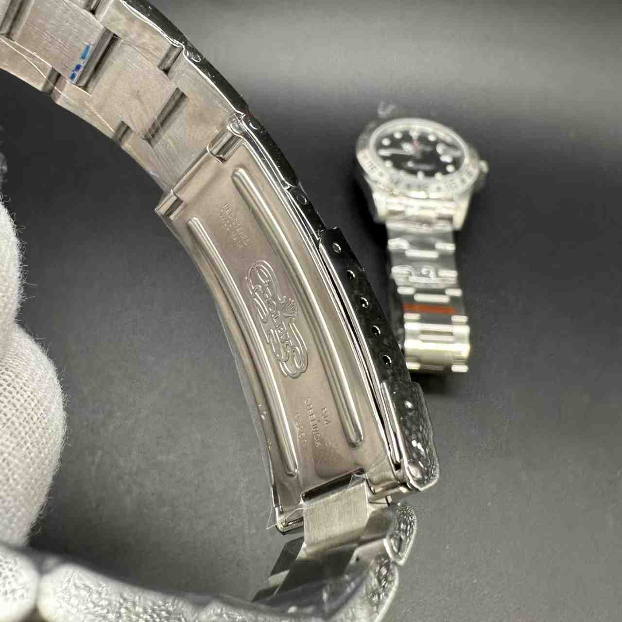 Explorer II BP 3186 steel case 40mm white dial vintage band. 360$