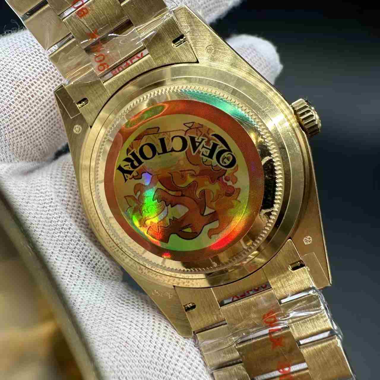 Daydate QF V8 3255 gain weight 190g Gold case 40mm Baguette black dial. 698$