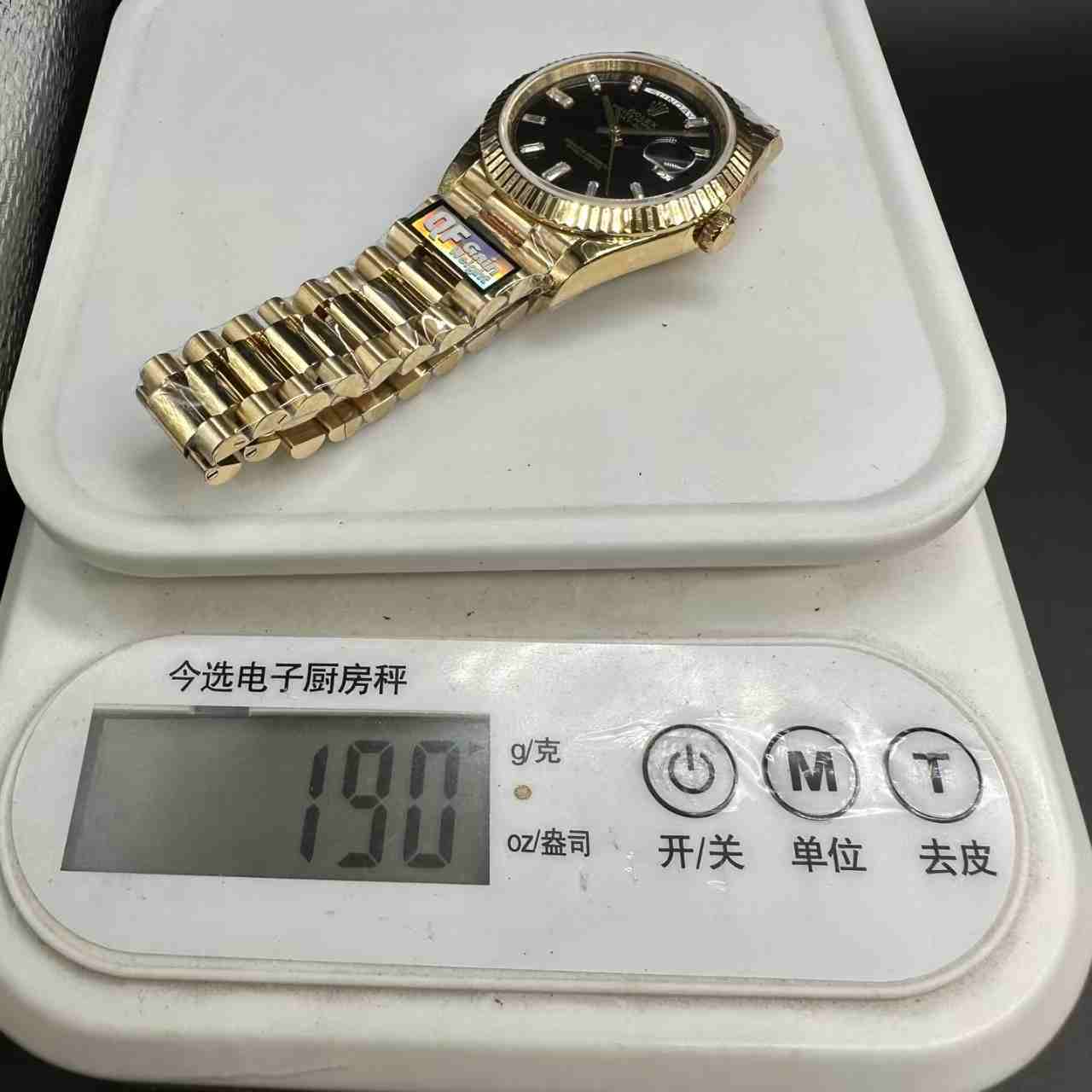 Daydate QF V8 3255 gain weight 190g Gold case 40mm Baguette black dial. 698$