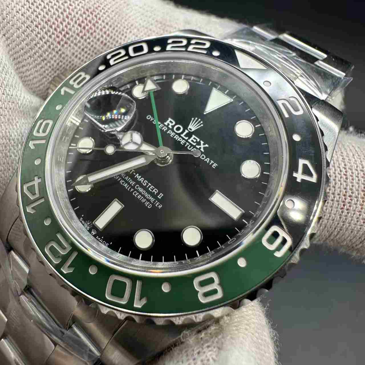 GMT sprite left crown BP 2813 oyster band. 250$