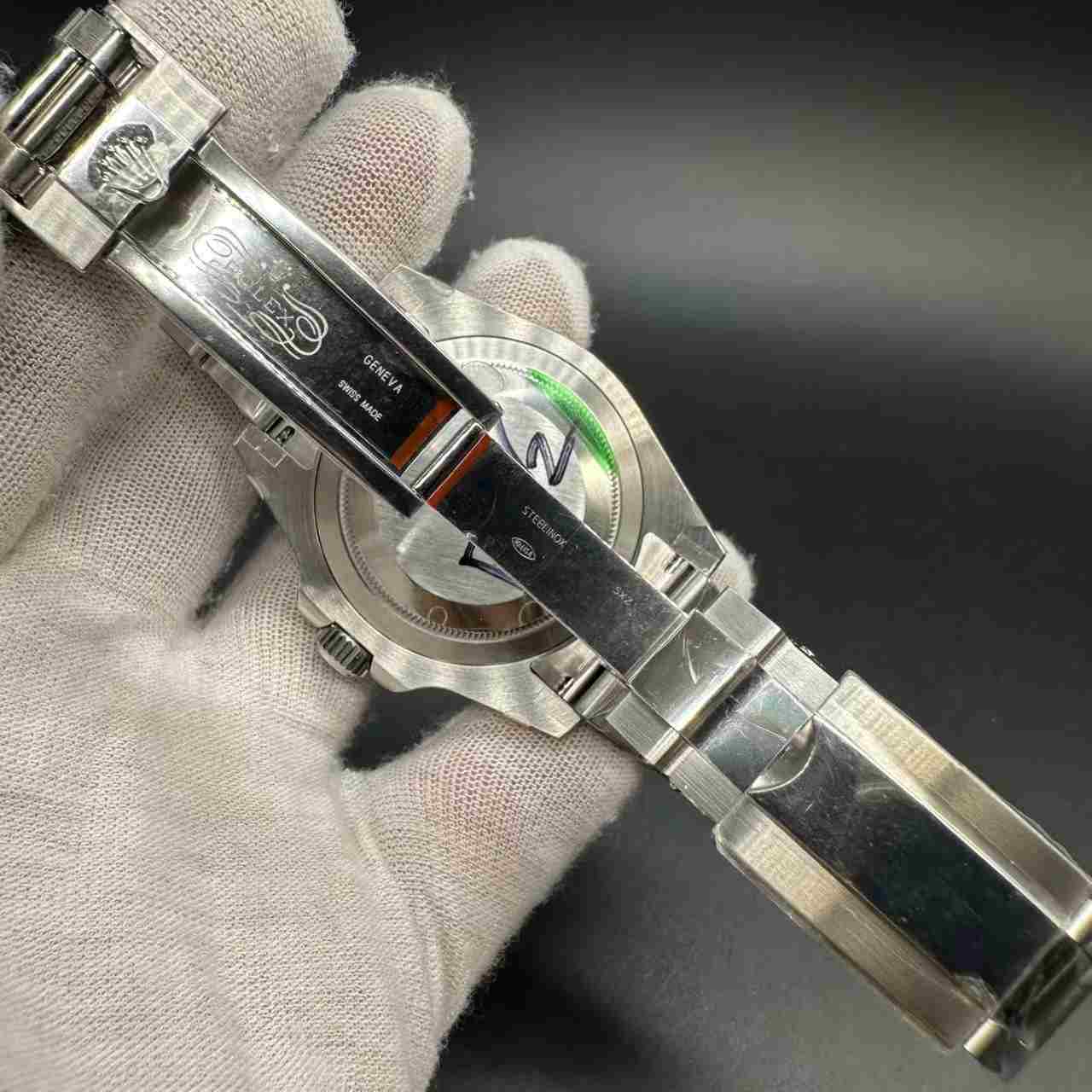 GMT sprite left crown BP 2813 oyster band. 250$