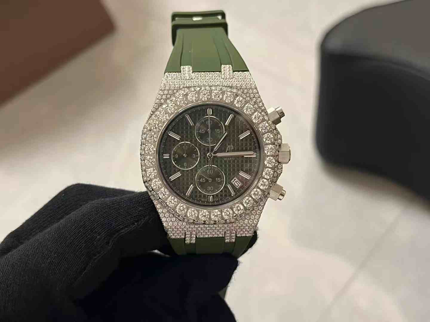 AP AAA quartz movement CZ diamonds silver case 42mm with rubber strap ...
