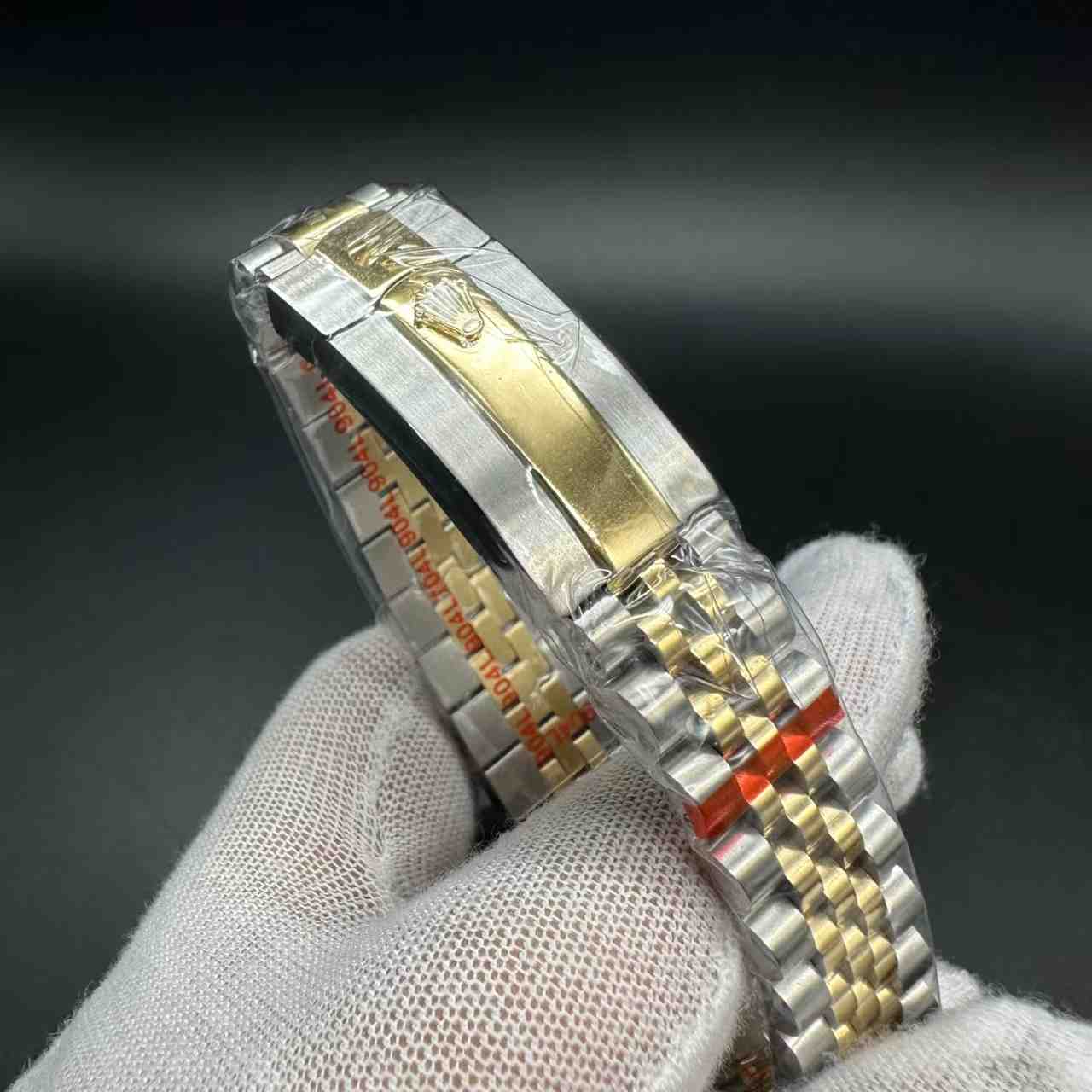 Datejust AAA automatic 2tone gold case 31mm diamonds bezel gold dial jubilee band women watch. 115$