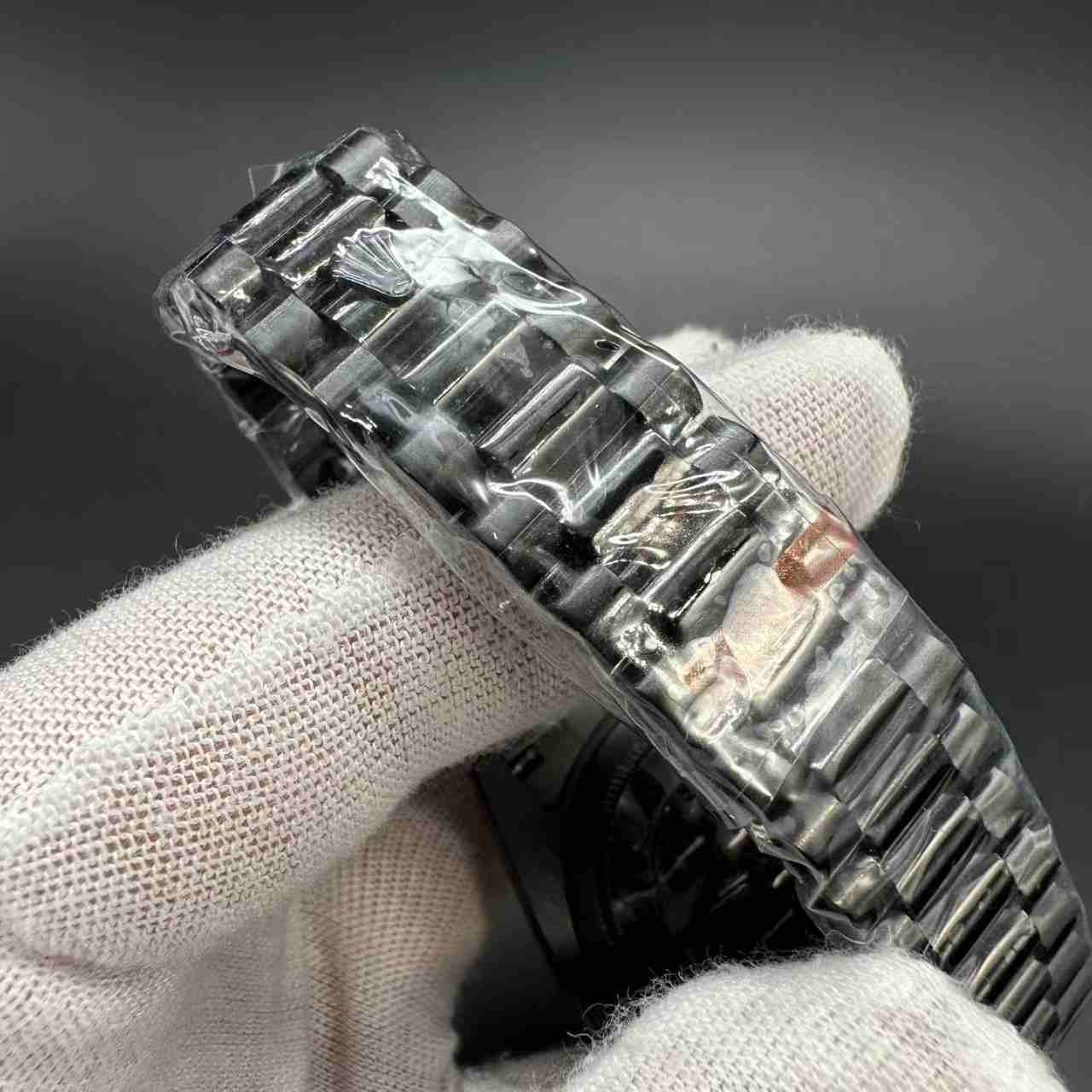 Daydate AAA automatic all black case 40mm black dial president band.  115$