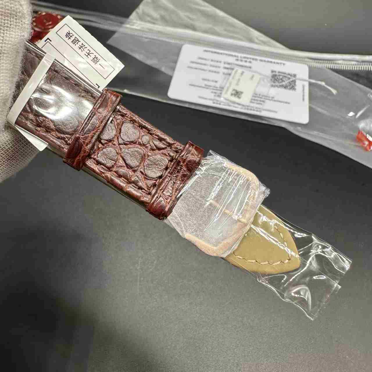 Cartier Tank AF Swiss Quartz super clone rose gold case 27mm white dial brown leather strap. 200$