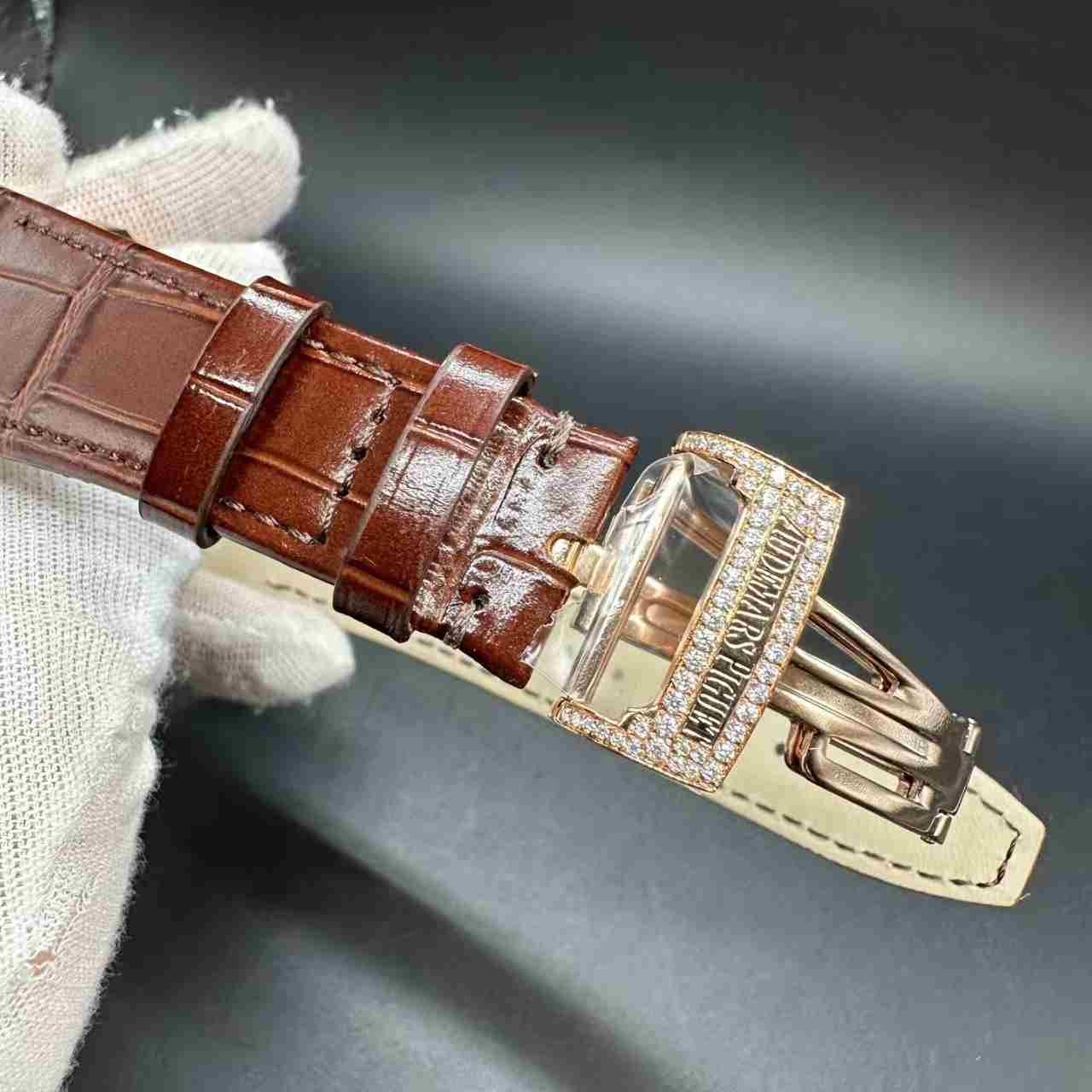 AP super clone 3120 automatic Moissanite diamonds rose gold 41mm brown leather strap. 1500$