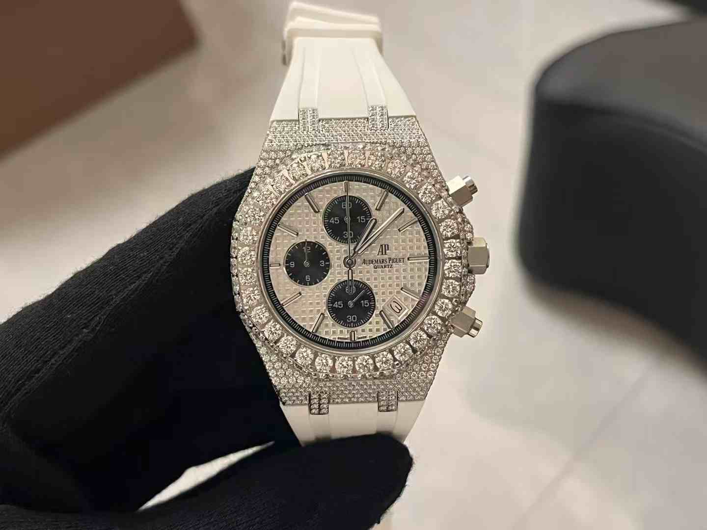 AP AAA quartz movement CZ diamonds silver case 42mm with rubber strap different colors. 350$