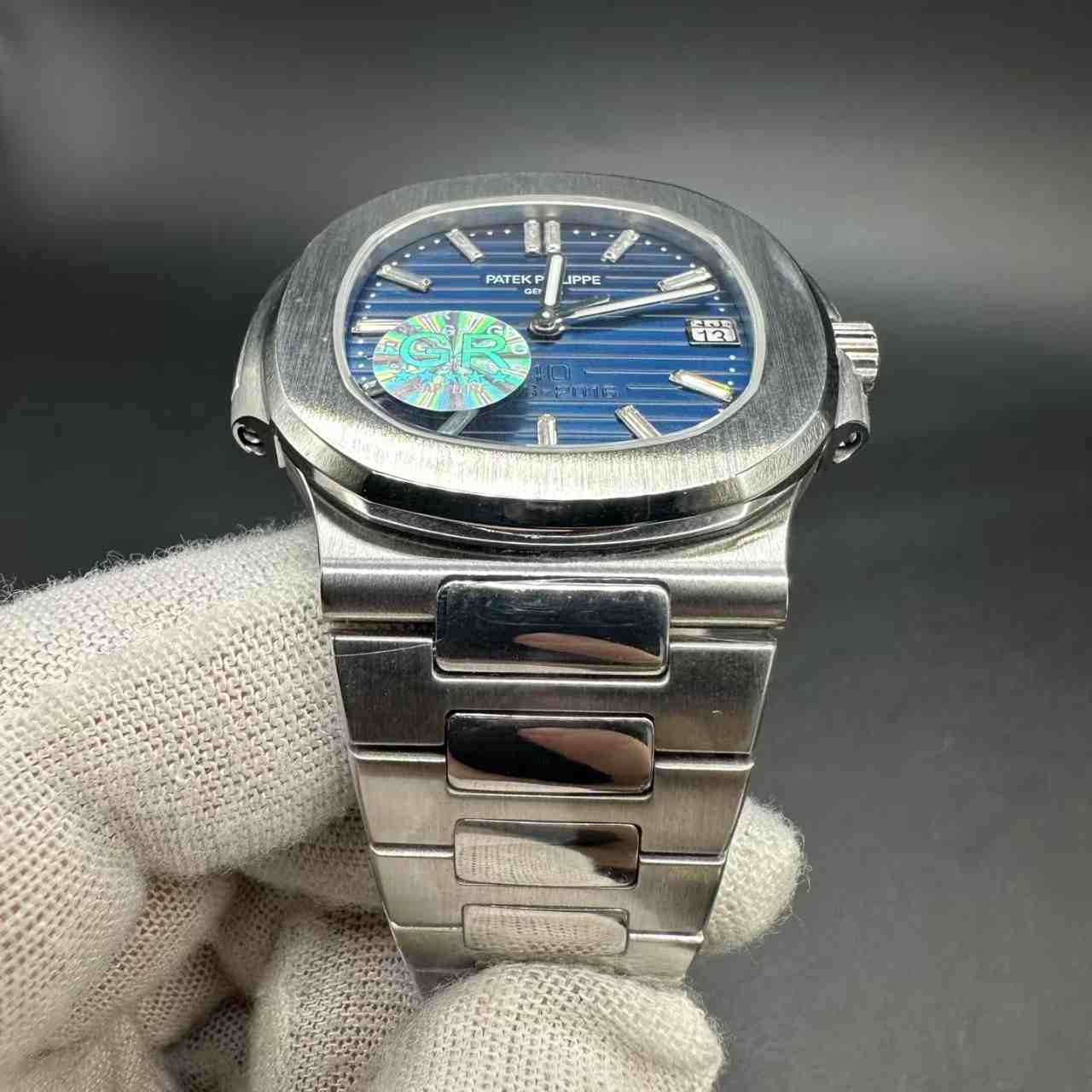 Patek Philippe 40th Anniversary Nautilus 5711 baguette blue dial thin case 40mm GR一体机