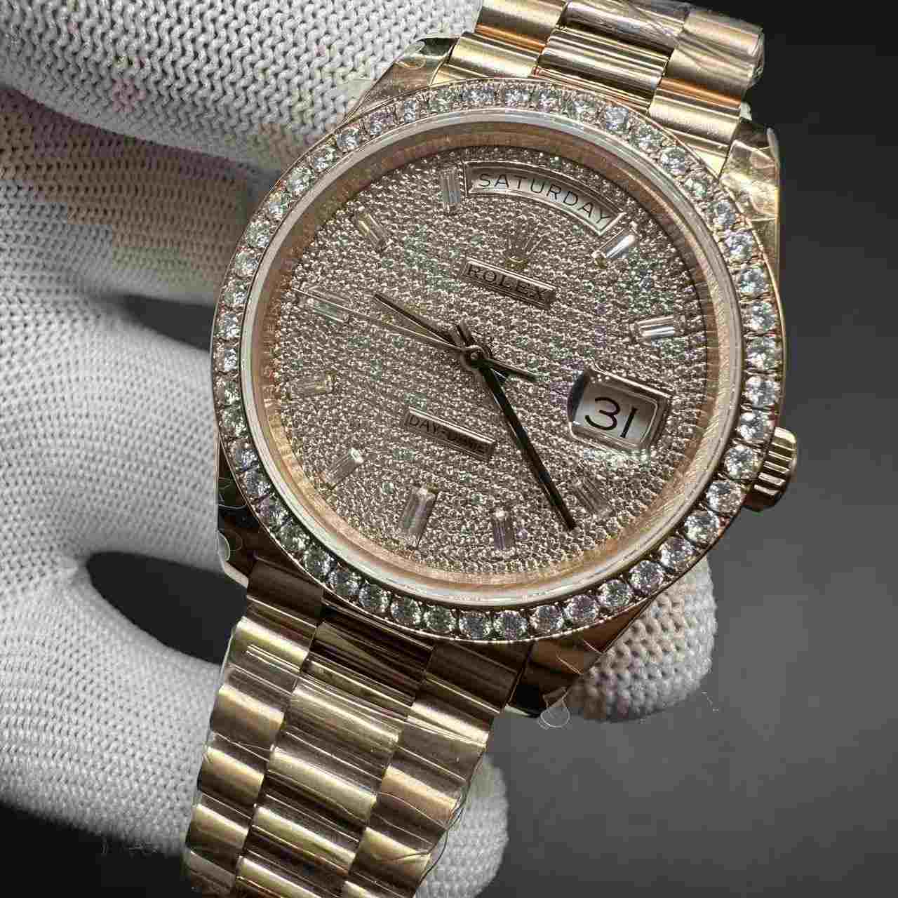Daydate BP 2813 automatic rose gold case 40mm Moissanite diamonds bezel. 450$
