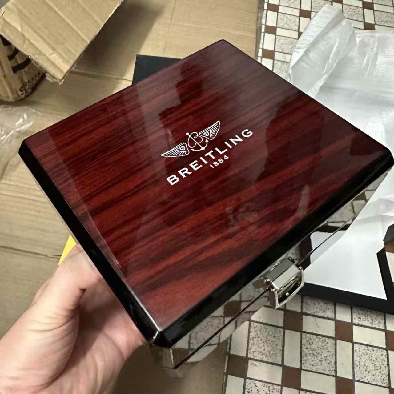 Breitling box wooden 60$
