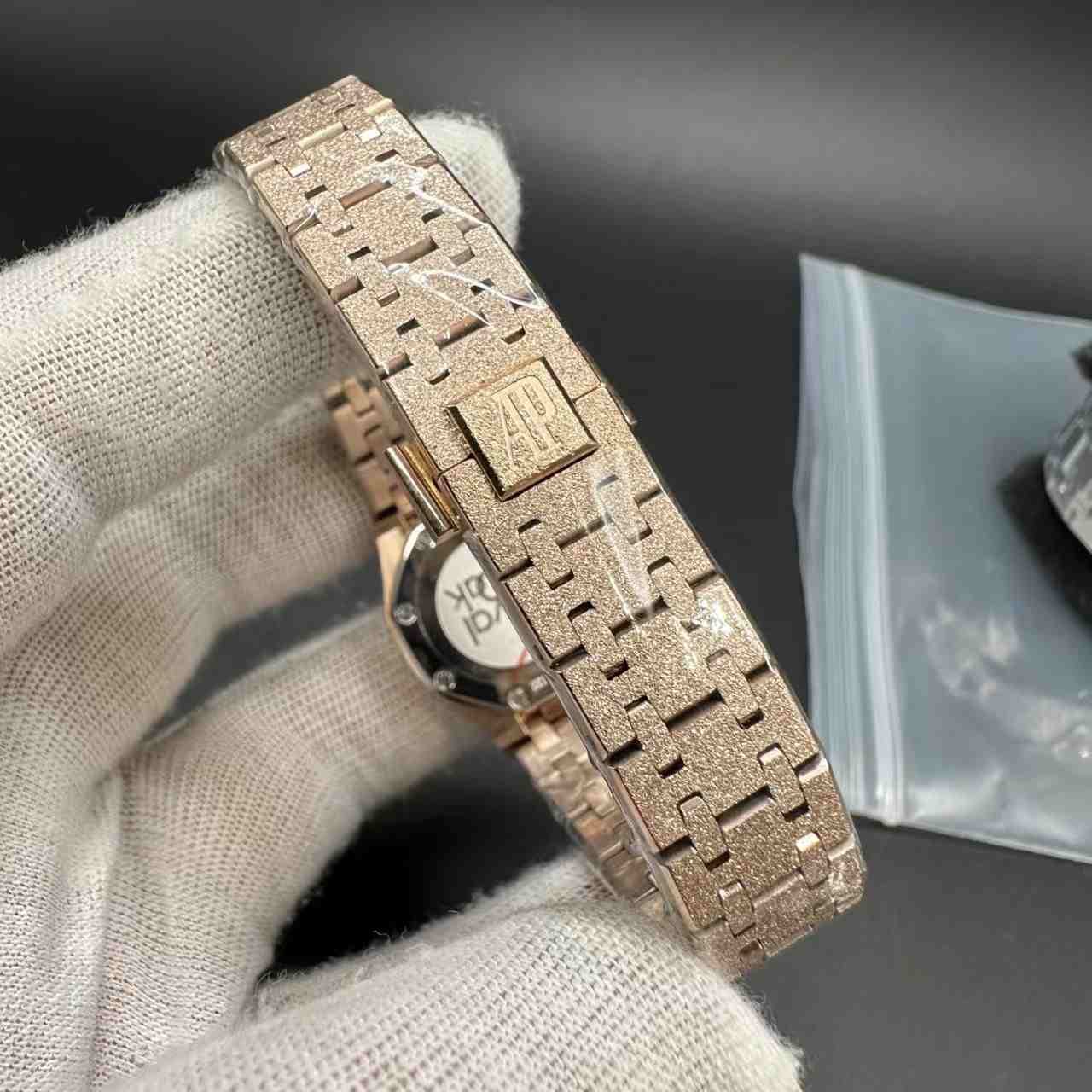 AP AAA Quartz frosted rose gold case 23mm small women watch. 120$